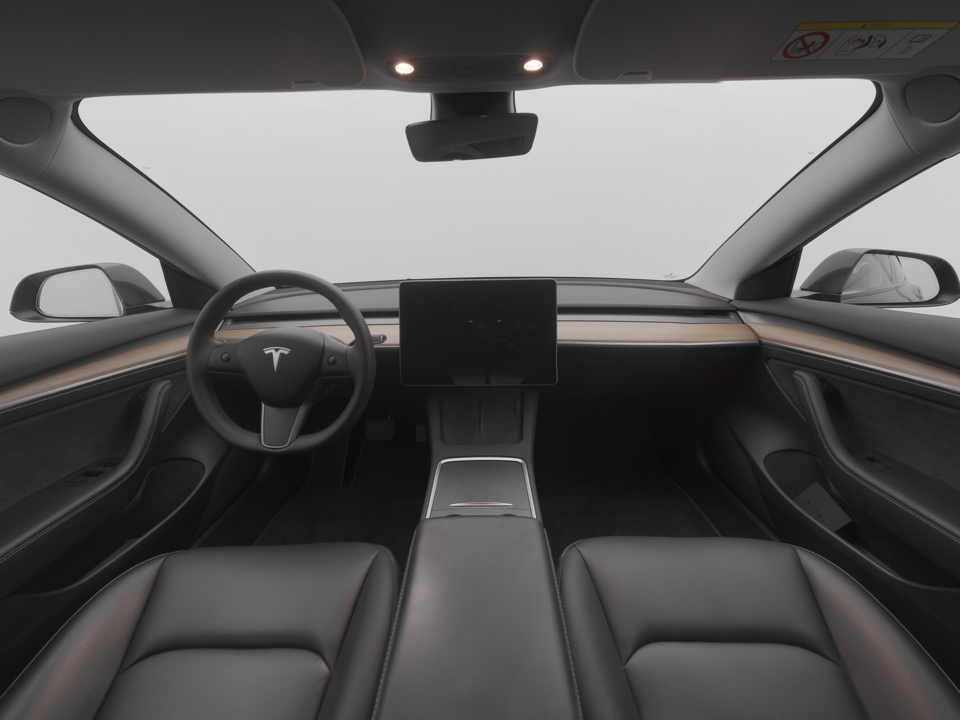 TESLA Model 3 Standard Range RWD-image-6