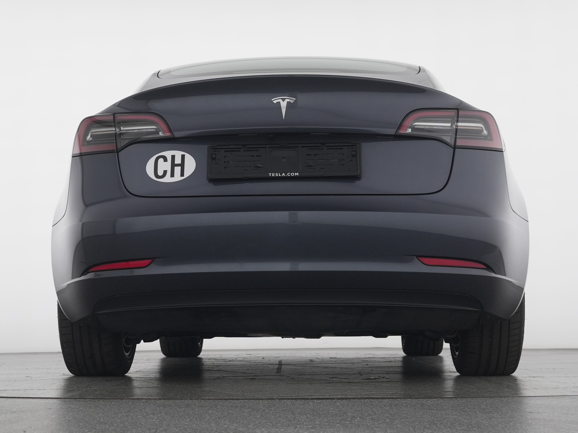 TESLA Model 3 Standard Range RWD-image-3