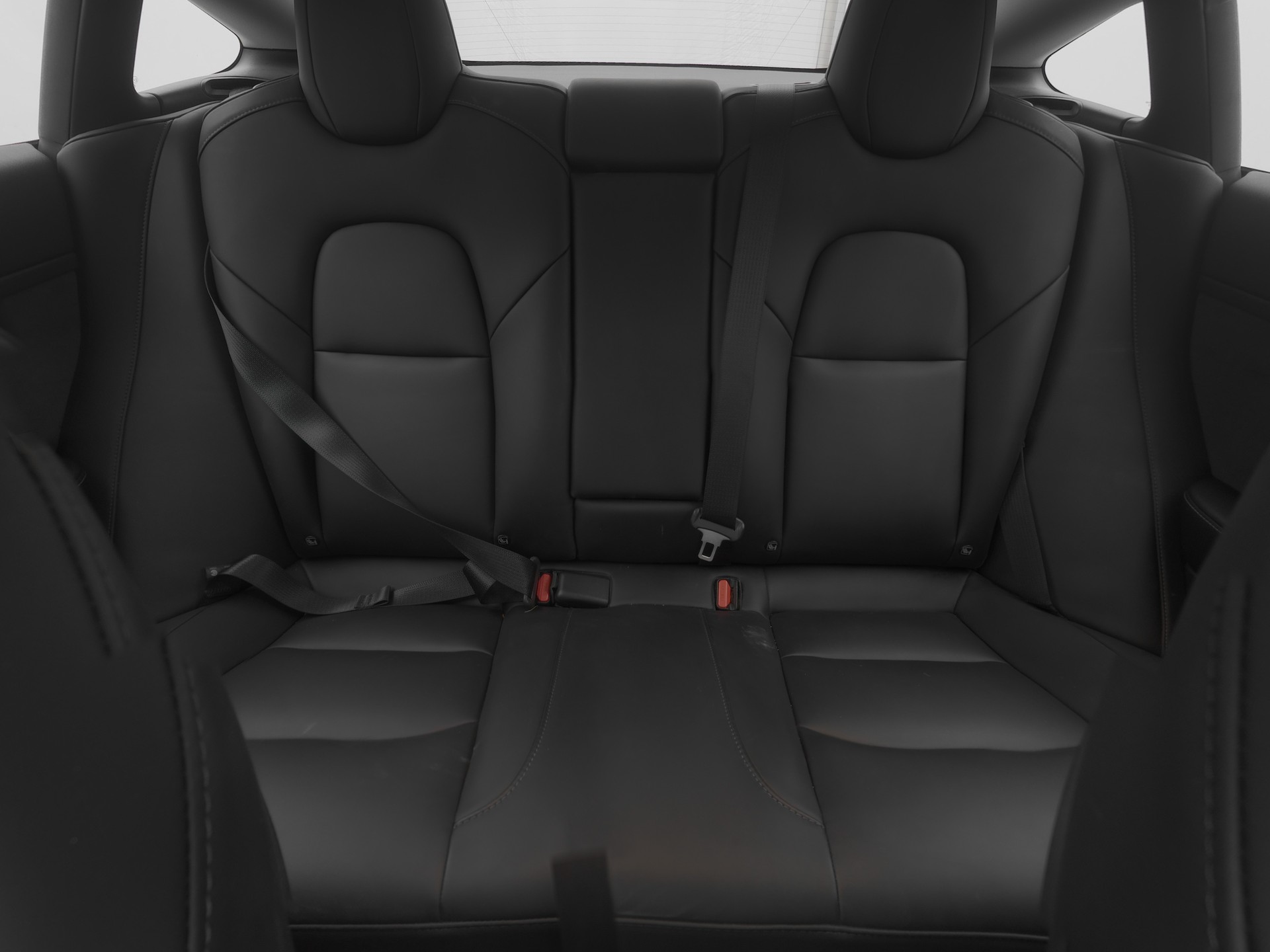 TESLA Model 3 Standard Range RWD-image-10