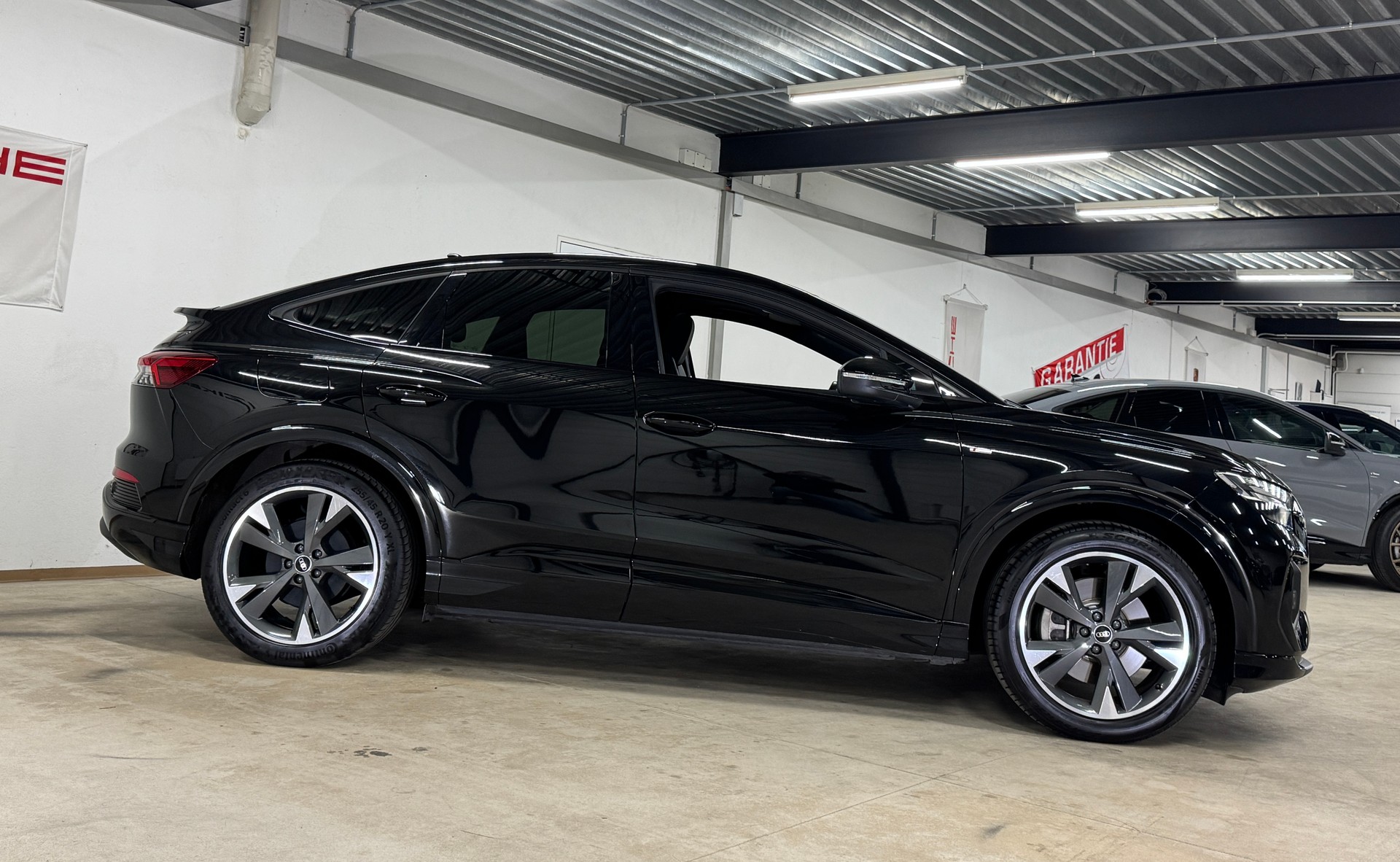 AUDI Q4 Sportback e-tron 50 S-Line quattro Black-Optik 300PS / Wärmepumpe-image-3