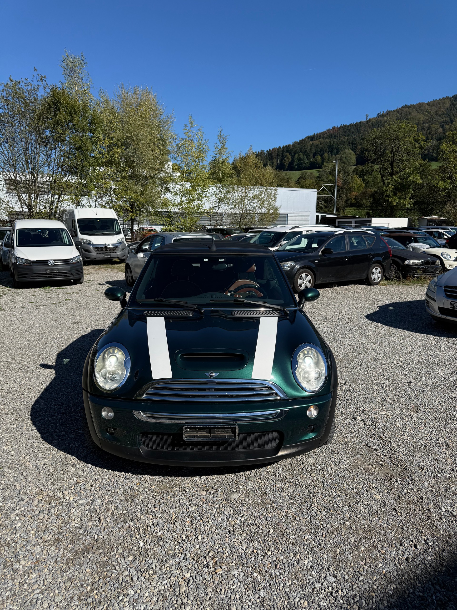 MINI Cooper S Cabriolet-image-1