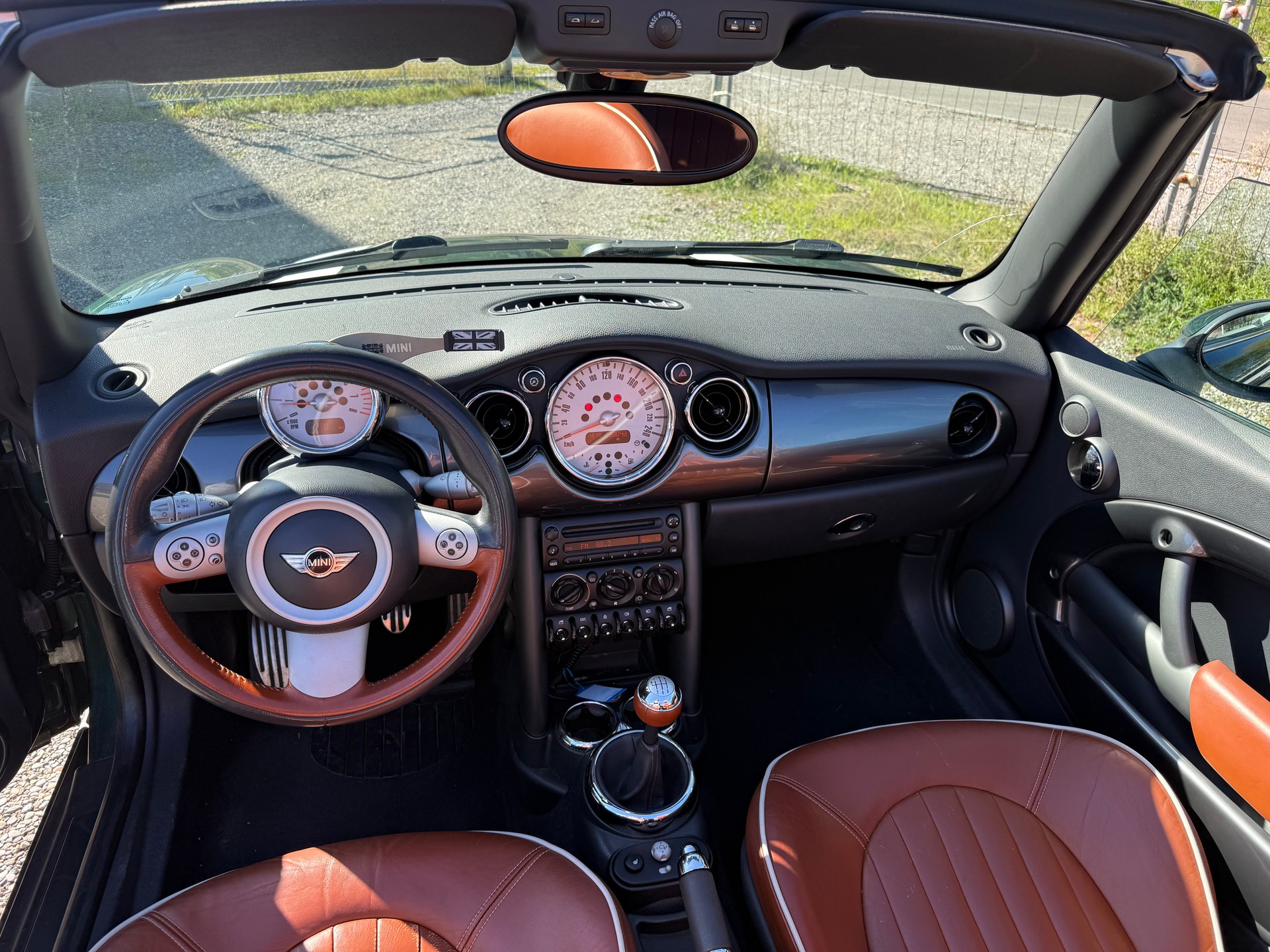 MINI Cooper S Cabriolet-image-5