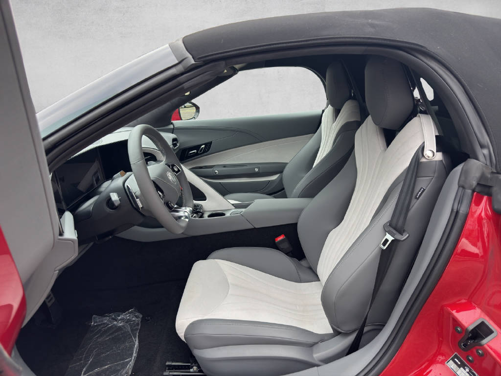 MG Cyberster 77 kWh 4WD-image-6
