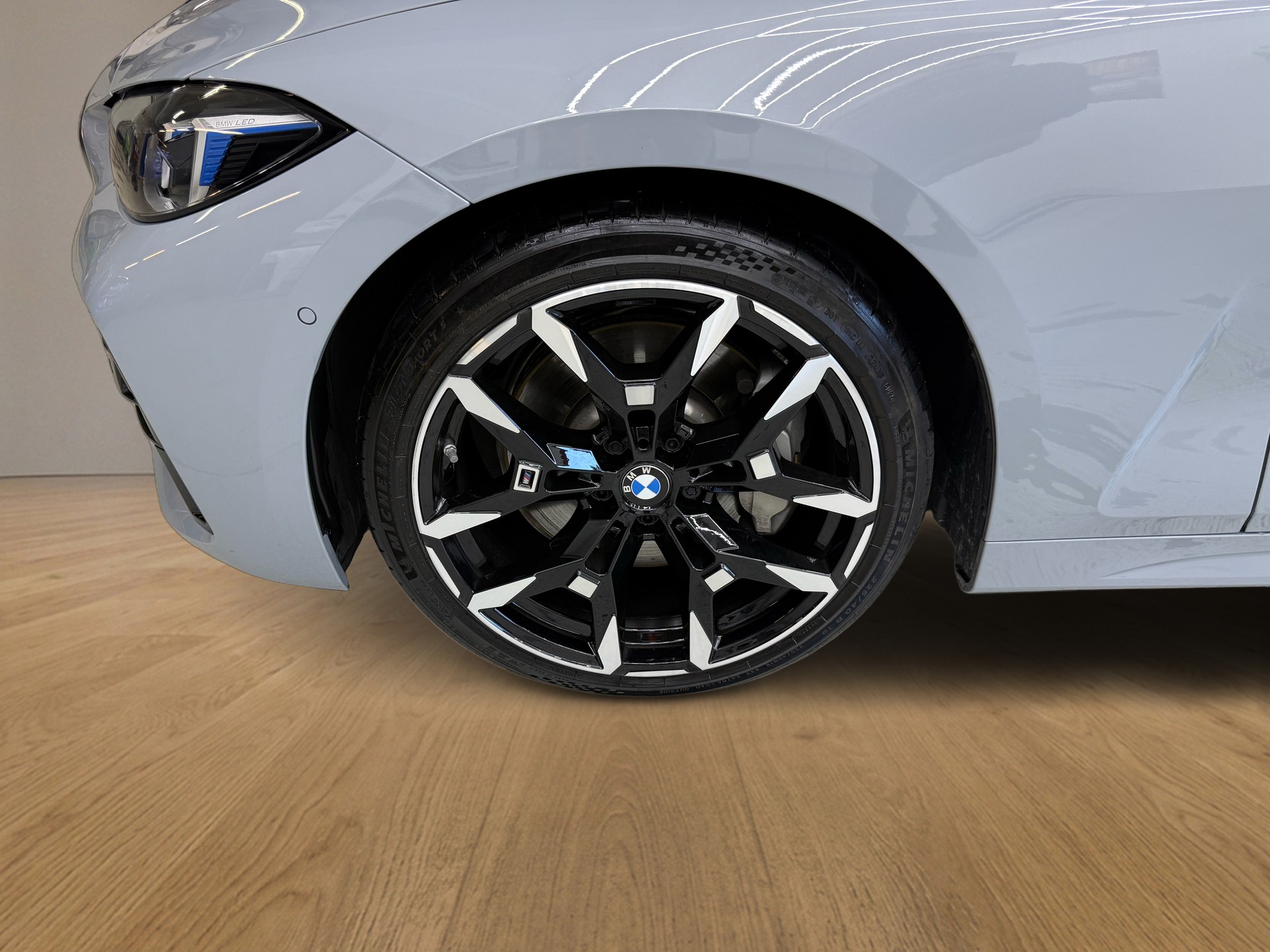 BMW 430i xDrive Cabriolet M Sport Steptronic-image-7
