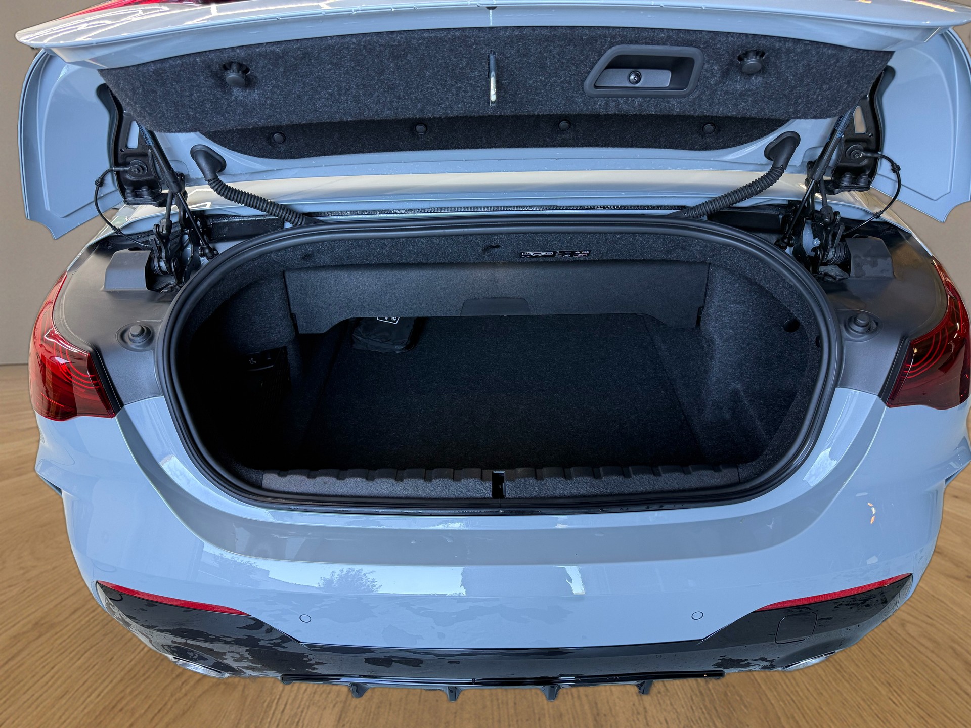 BMW 430i xDrive Cabriolet M Sport Steptronic-image-16