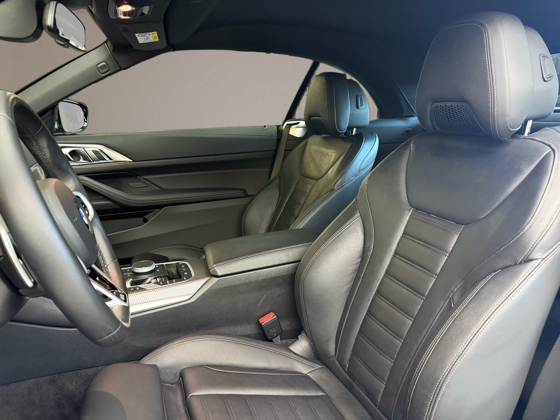 BMW 430i xDrive Cabriolet M Sport Steptronic-image-13