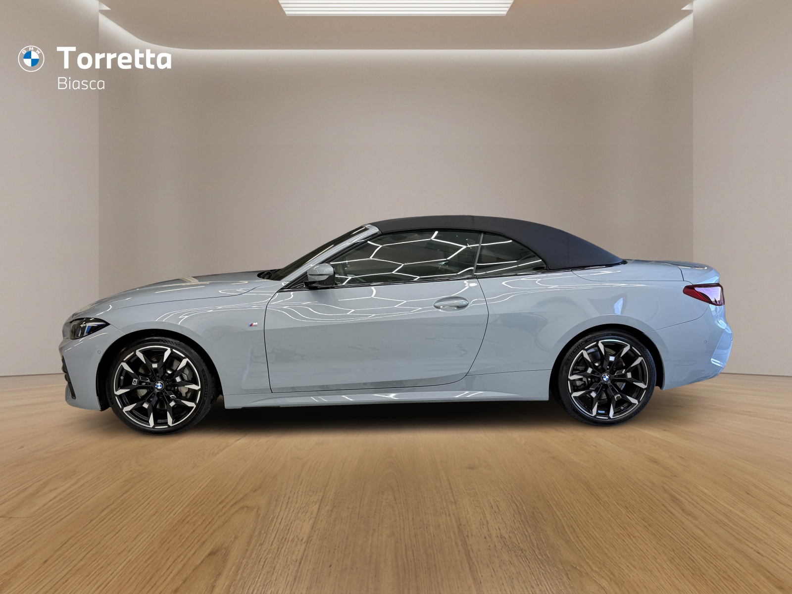 BMW 430i xDrive Cabriolet M Sport Steptronic-image-1