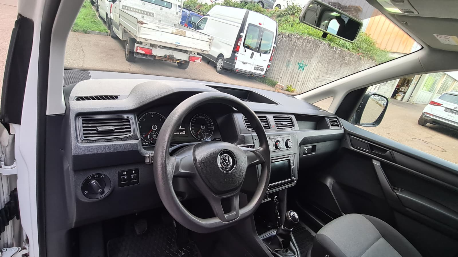 VW Caddy Maxi 2.0TDI 4Motion BlueMotion Technology ** Gr-Navi ** Klimaanlage ** Tempomat ** PDC Hinten ** Frisch Ab MFK & Service-image-17