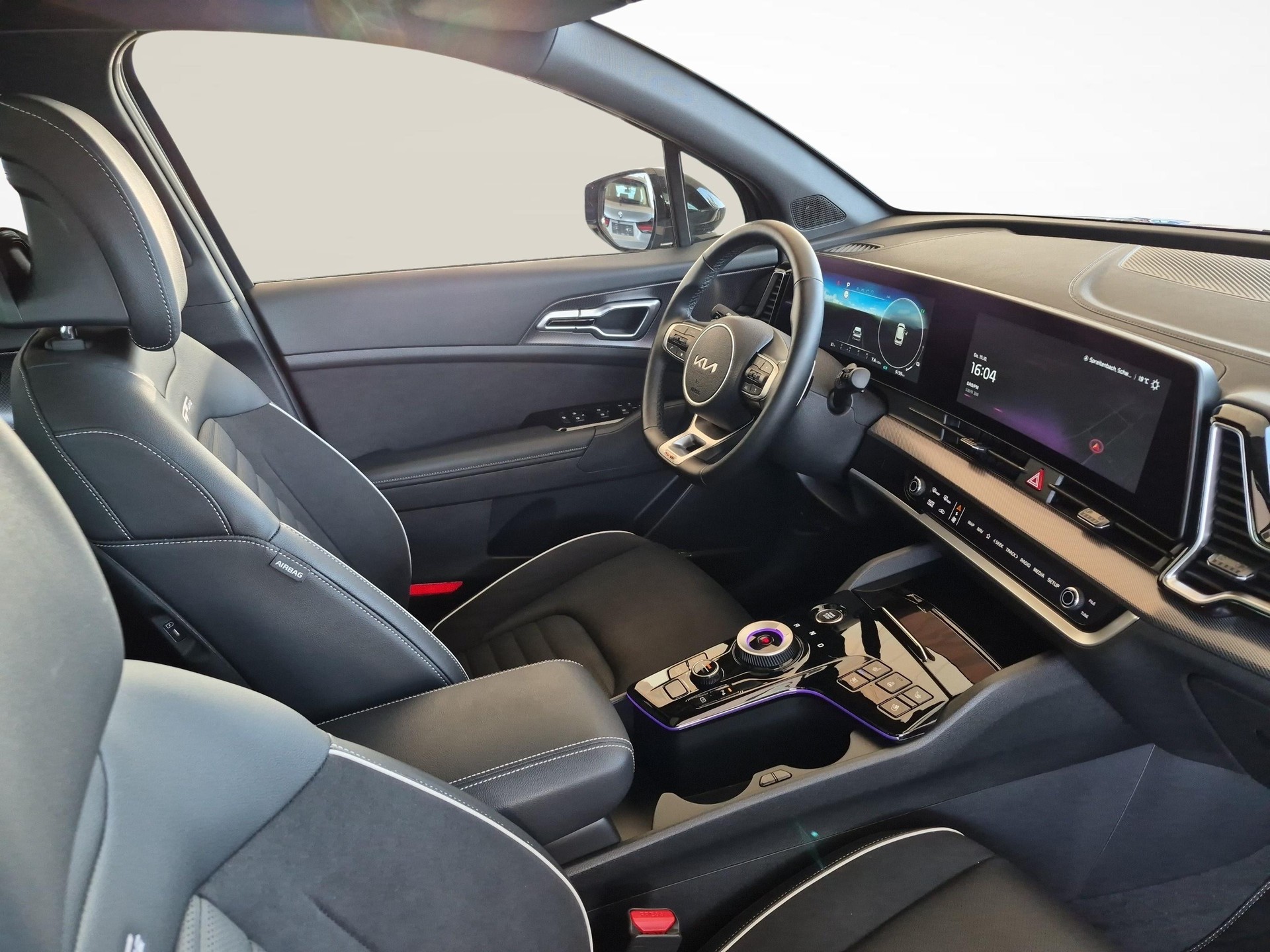 KIA Sportage 1.6 T-GDi Hybrid GT-Line-image-9