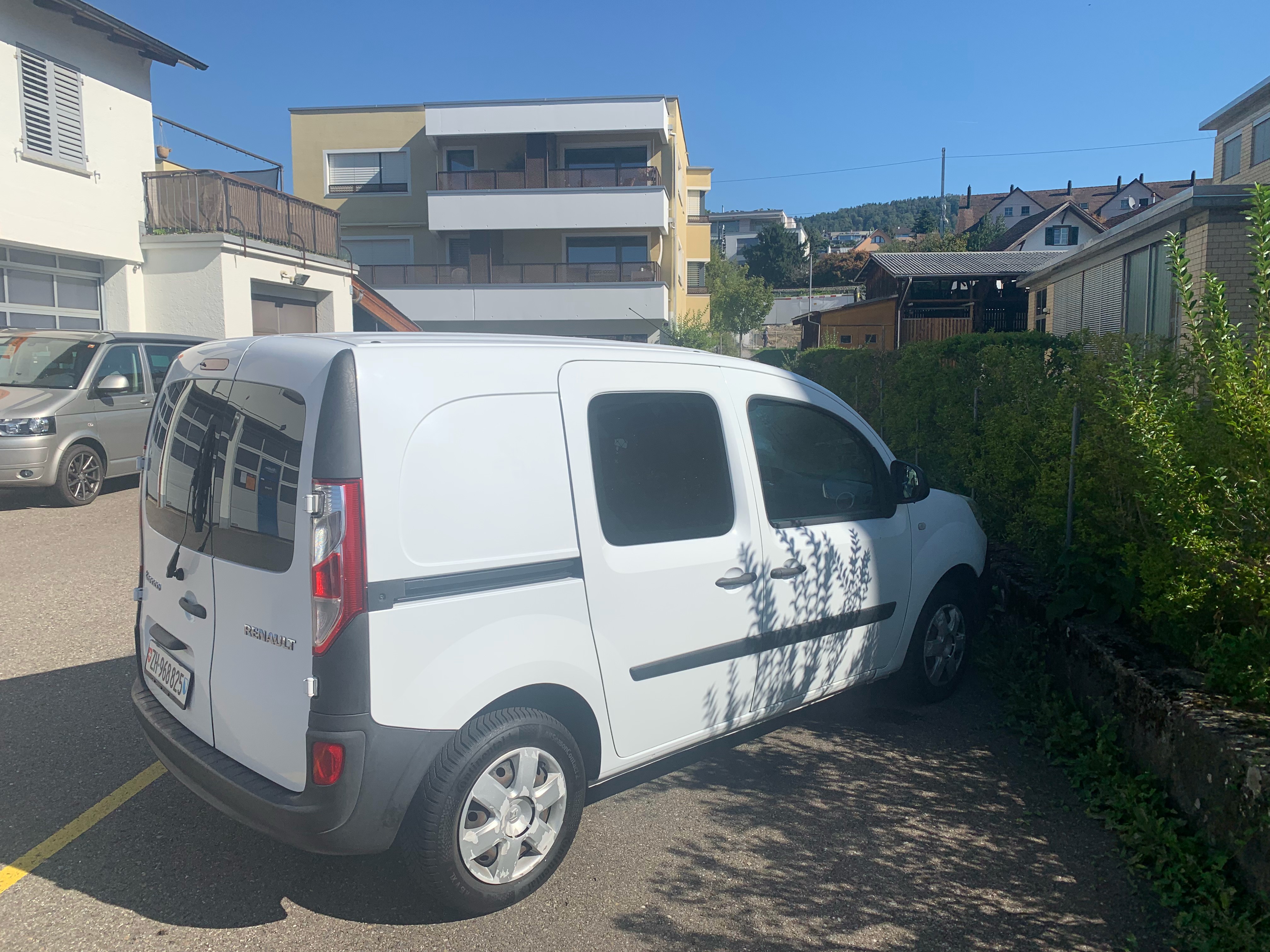 Car photo