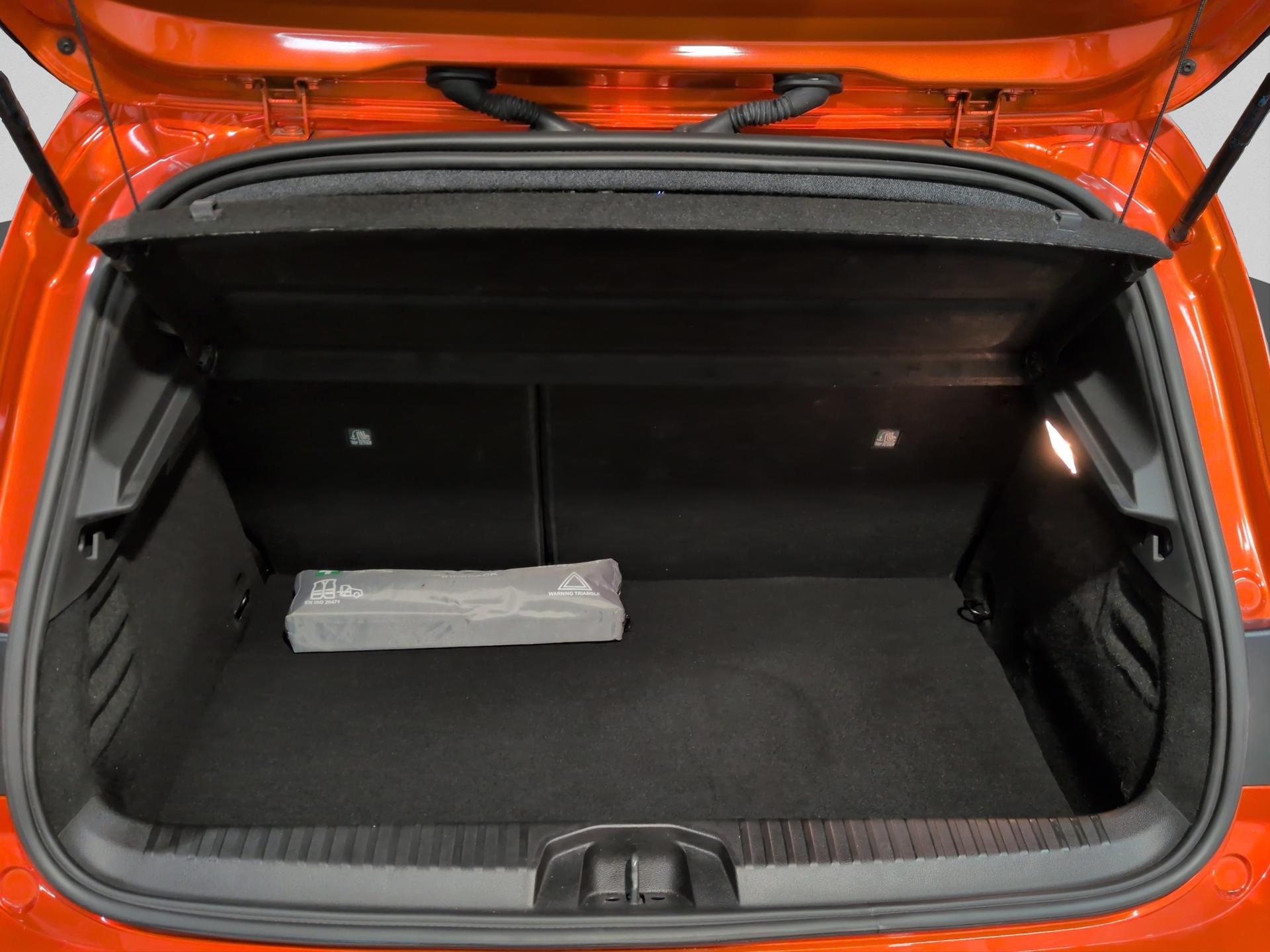 RENAULT Clio 1.6 E-Tech Techno-image-15