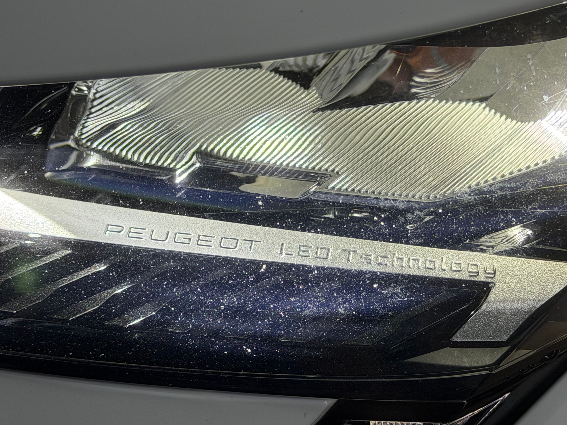 PEUGEOT 308 SW 1.5 BlueHDI Allure Pack EAT8-image-7