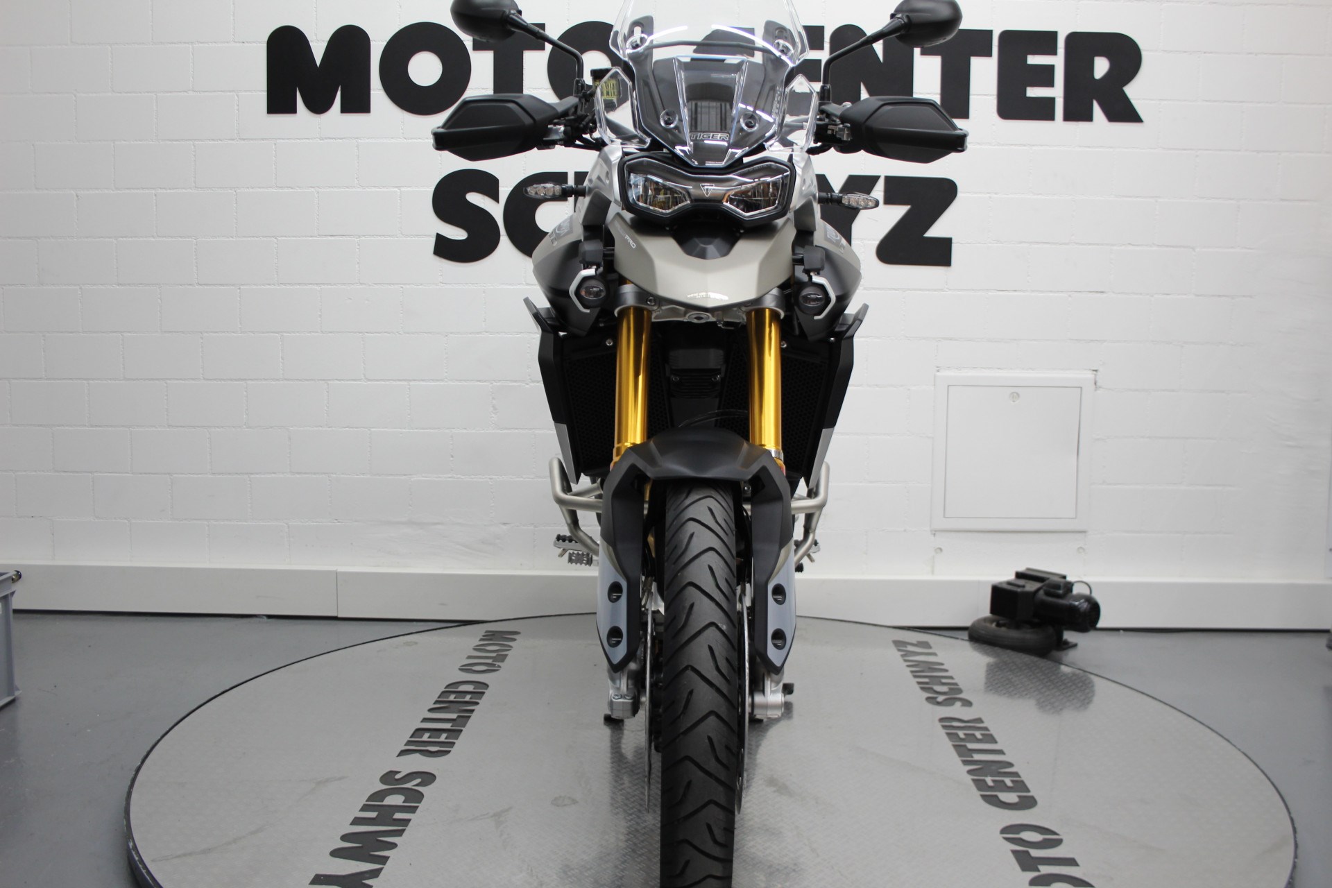 TRIUMPH Tiger 900 Rally Pro-showroom-element-2