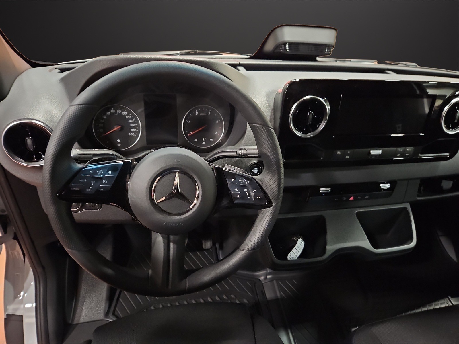 MERCEDES-BENZ Sprinter 317 CDI Standard 9G-TRONIC-image-10