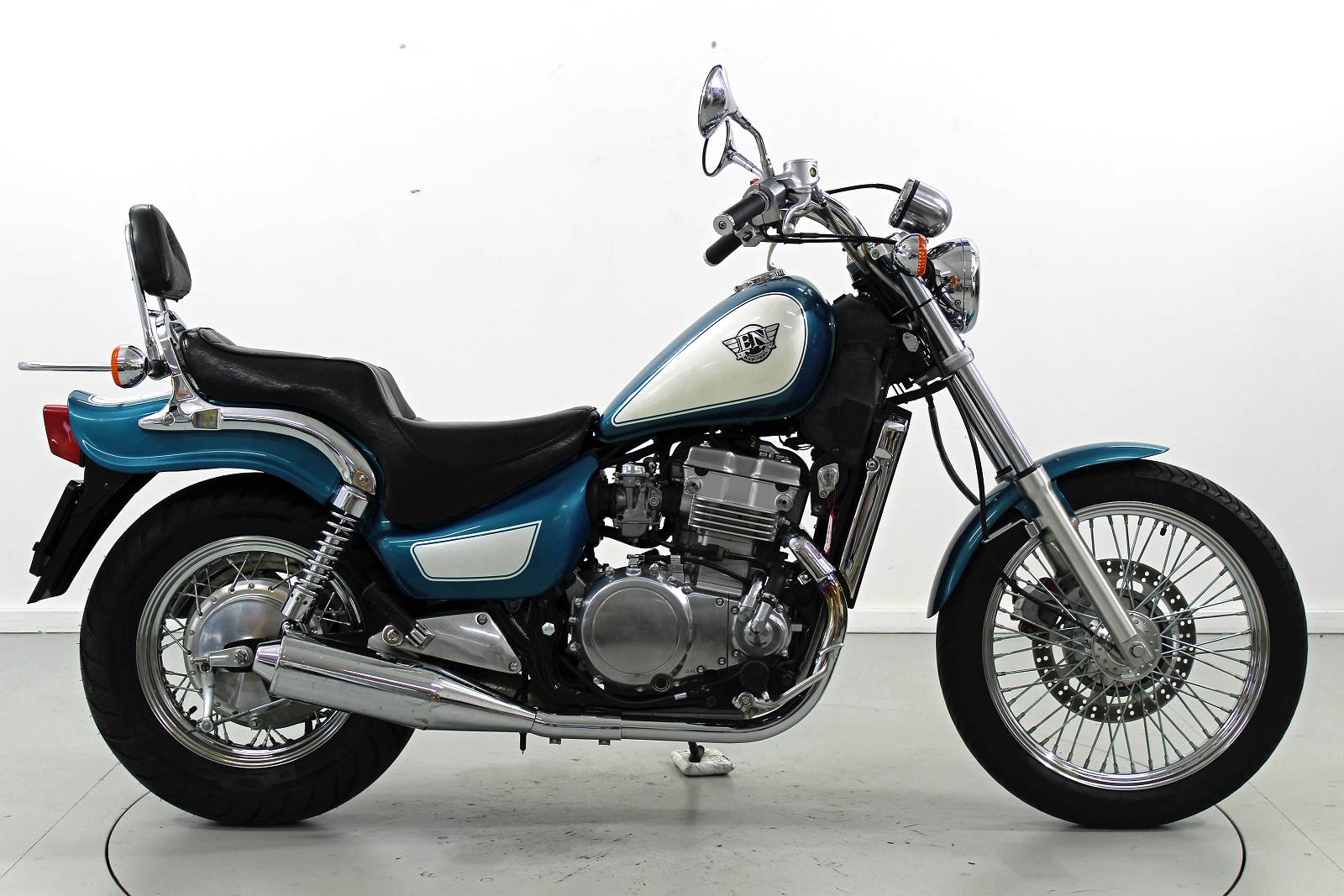 KAWASAKI EN-showroom-element-3