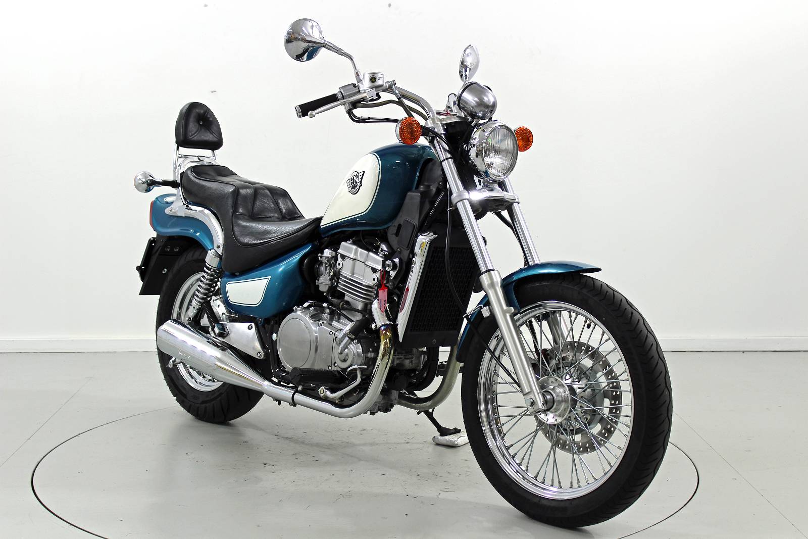 KAWASAKI EN-showroom-element-1