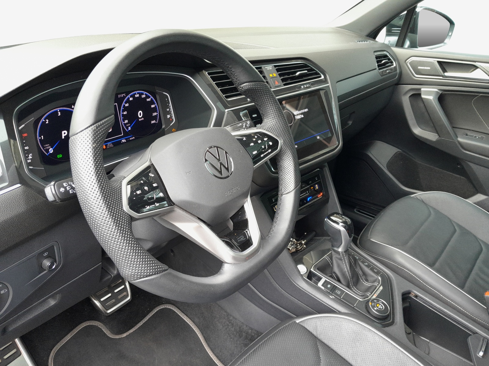 VW Tiguan Allspace 2.0 TDI SCR R-Line 4Motion DSG-image-7
