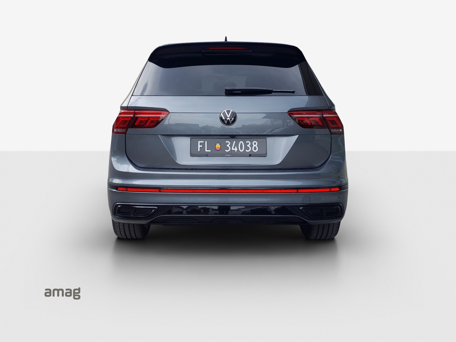 VW Tiguan Allspace 2.0 TDI SCR R-Line 4Motion DSG-image-3