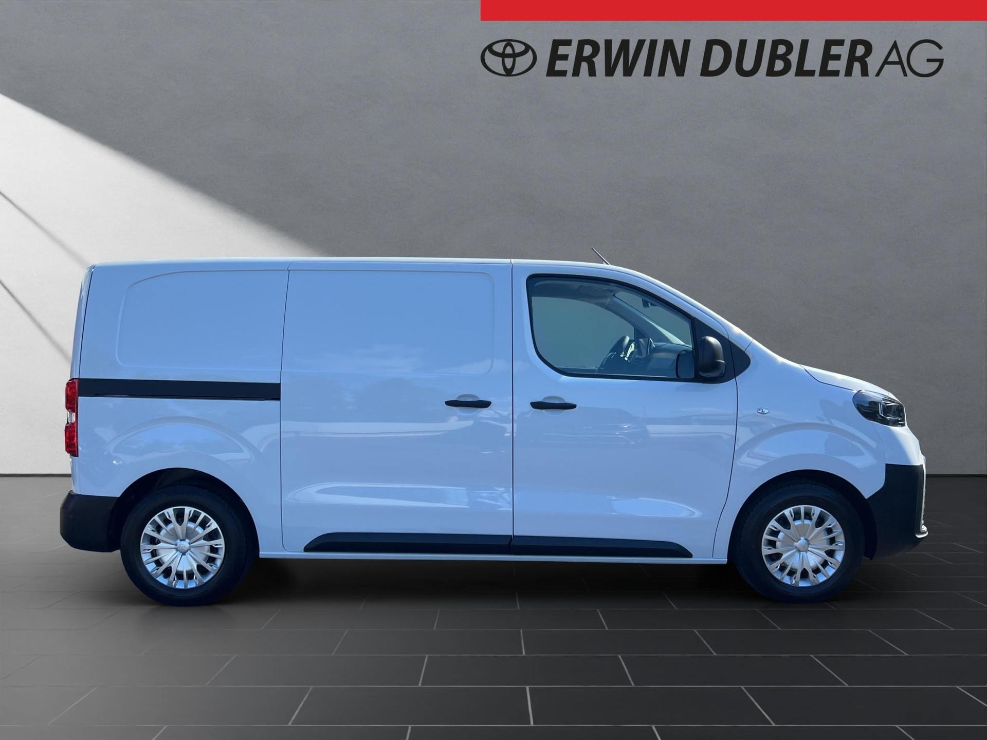 TOYOTA PROACE Van L1 75KWh Advanced-showroom-element-2