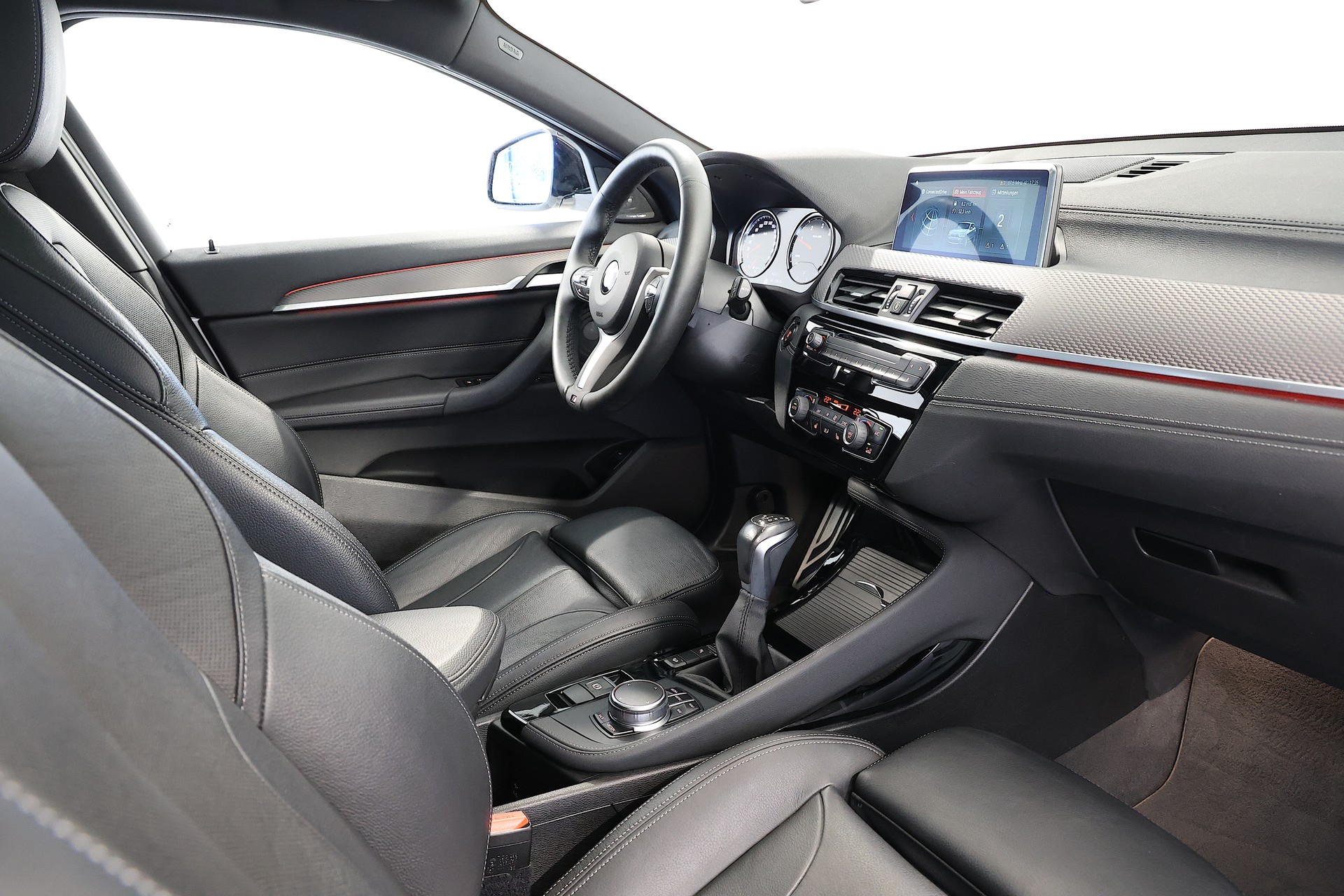 BMW X2 xDrive 25d M-Sport Steptronic-image-12