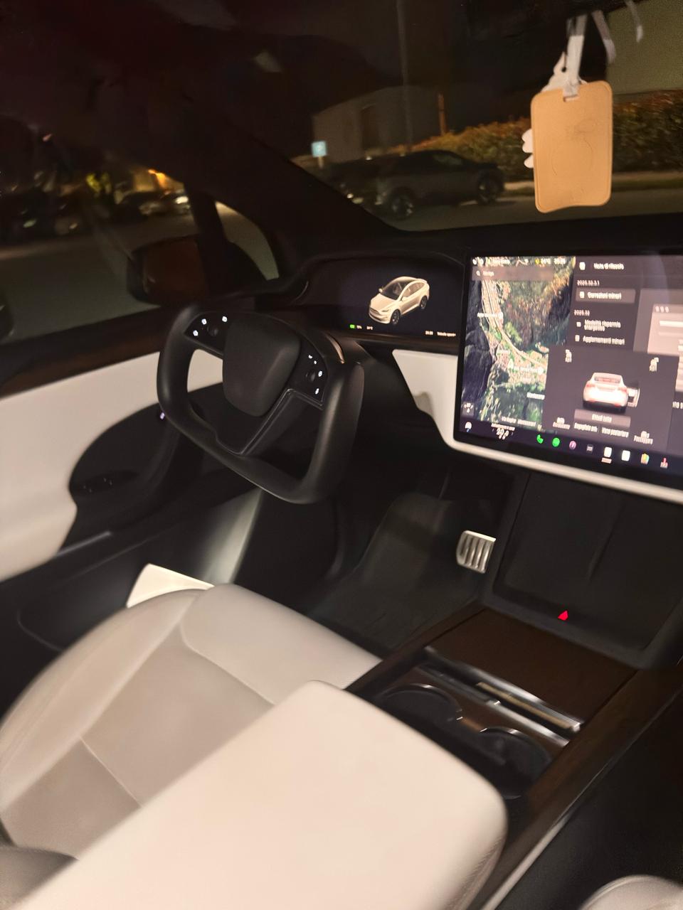 TESLA Model X Long Range Dual Motor Palladium Refresh-image-6