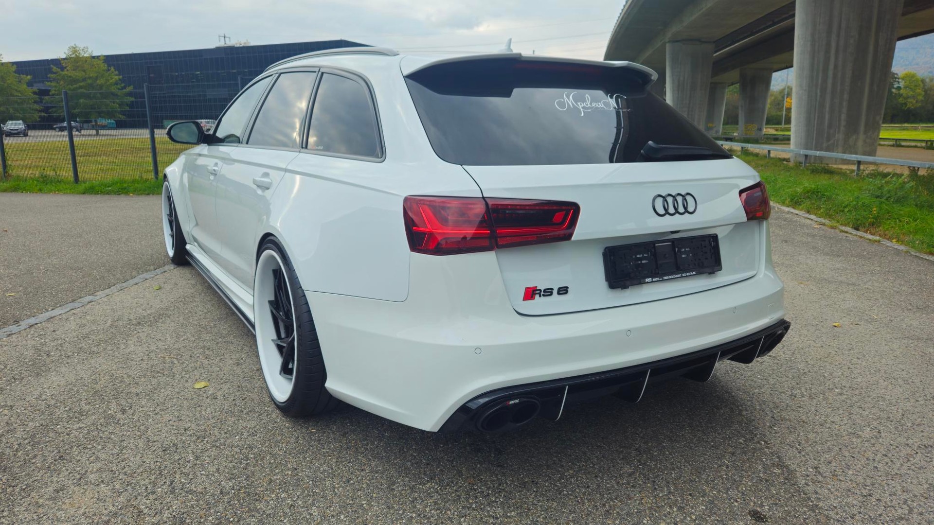 AUDI RS6 Avant 4.0 TFSI V8 performance quattro-image-6
