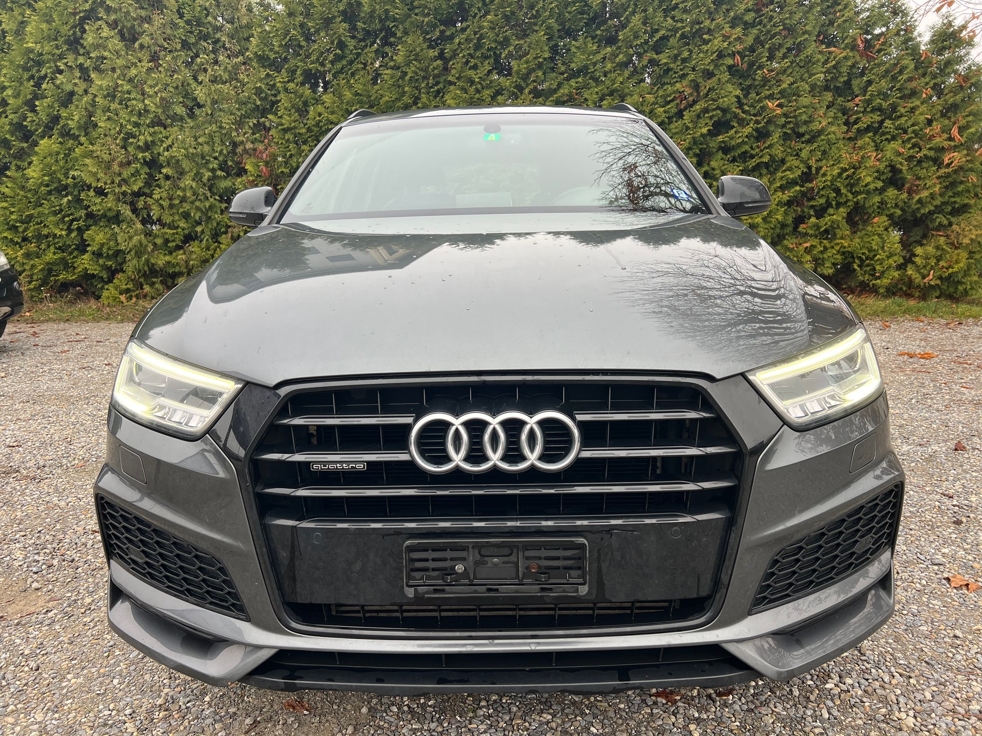 AUDI Q3 2.0 TFSI sport quattro S-tronic-showroom-element-1