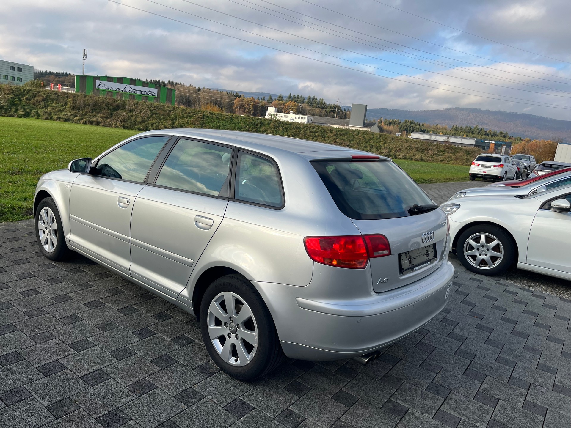 AUDI A3 Sportback 1.8 Turbo FSI Attraction-image-6