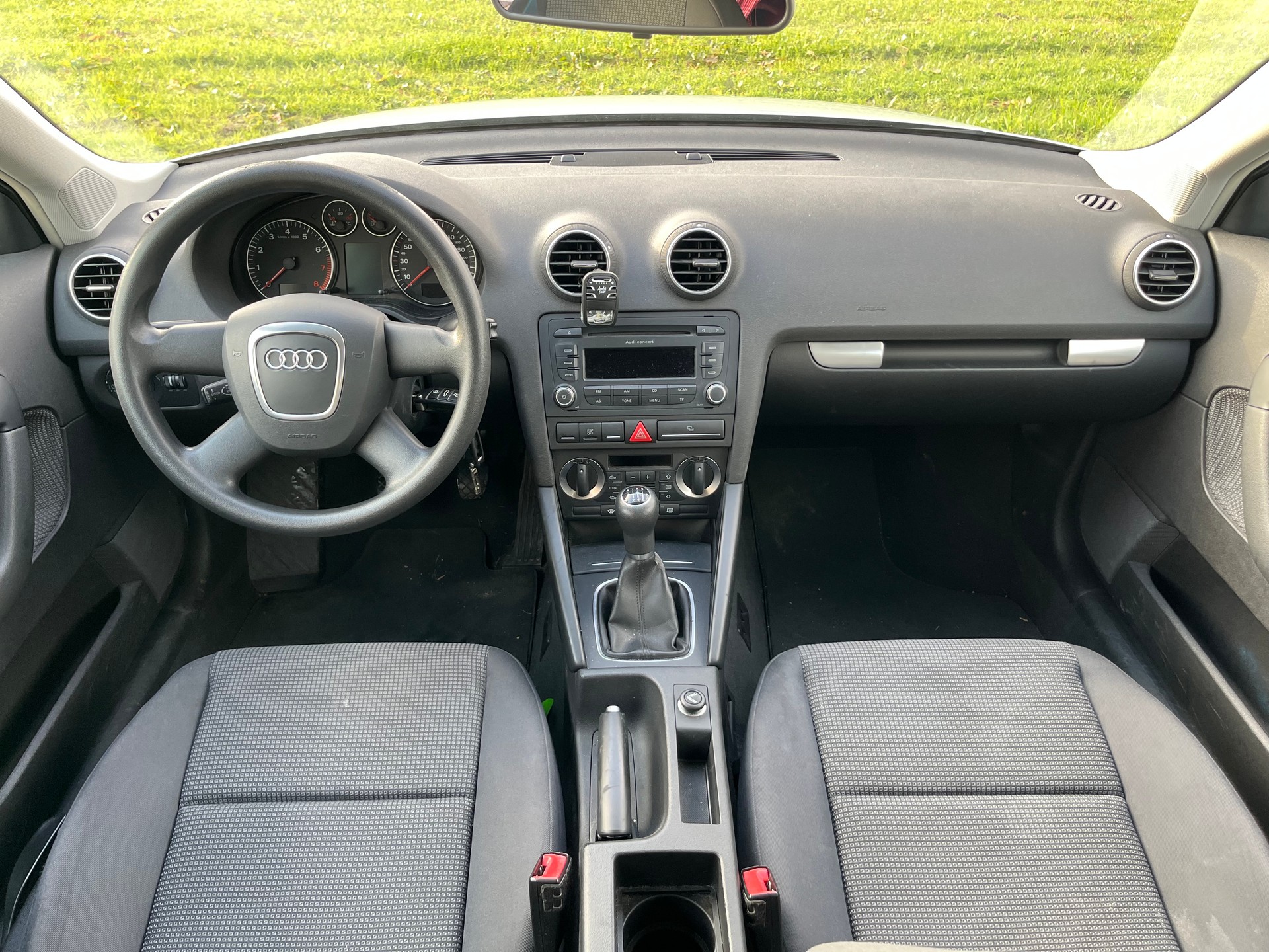 AUDI A3 Sportback 1.8 Turbo FSI Attraction-image-10