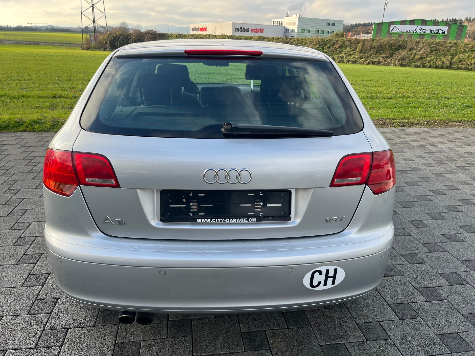 AUDI A3 Sportback 1.8 Turbo FSI Attraction-image-7