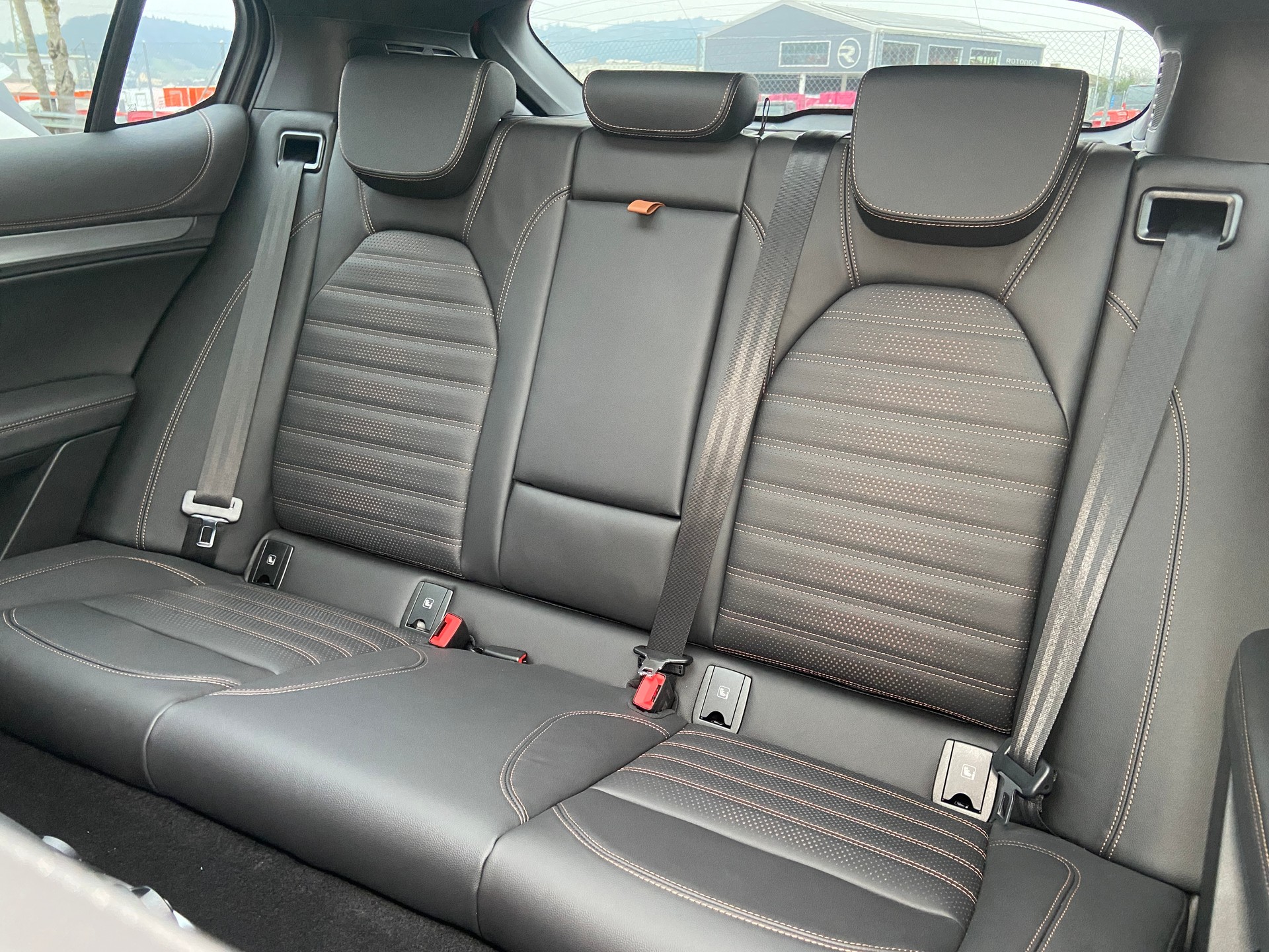 ALFA ROMEO Stelvio 2.0 Intensa Sky Q4 AT8-image-7