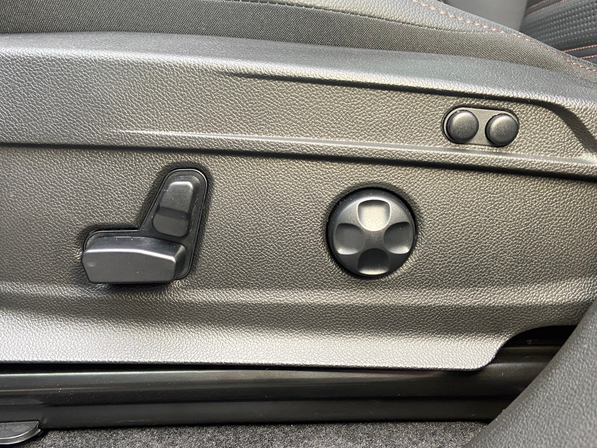 ALFA ROMEO Stelvio 2.0 Intensa Sky Q4 AT8-image-8