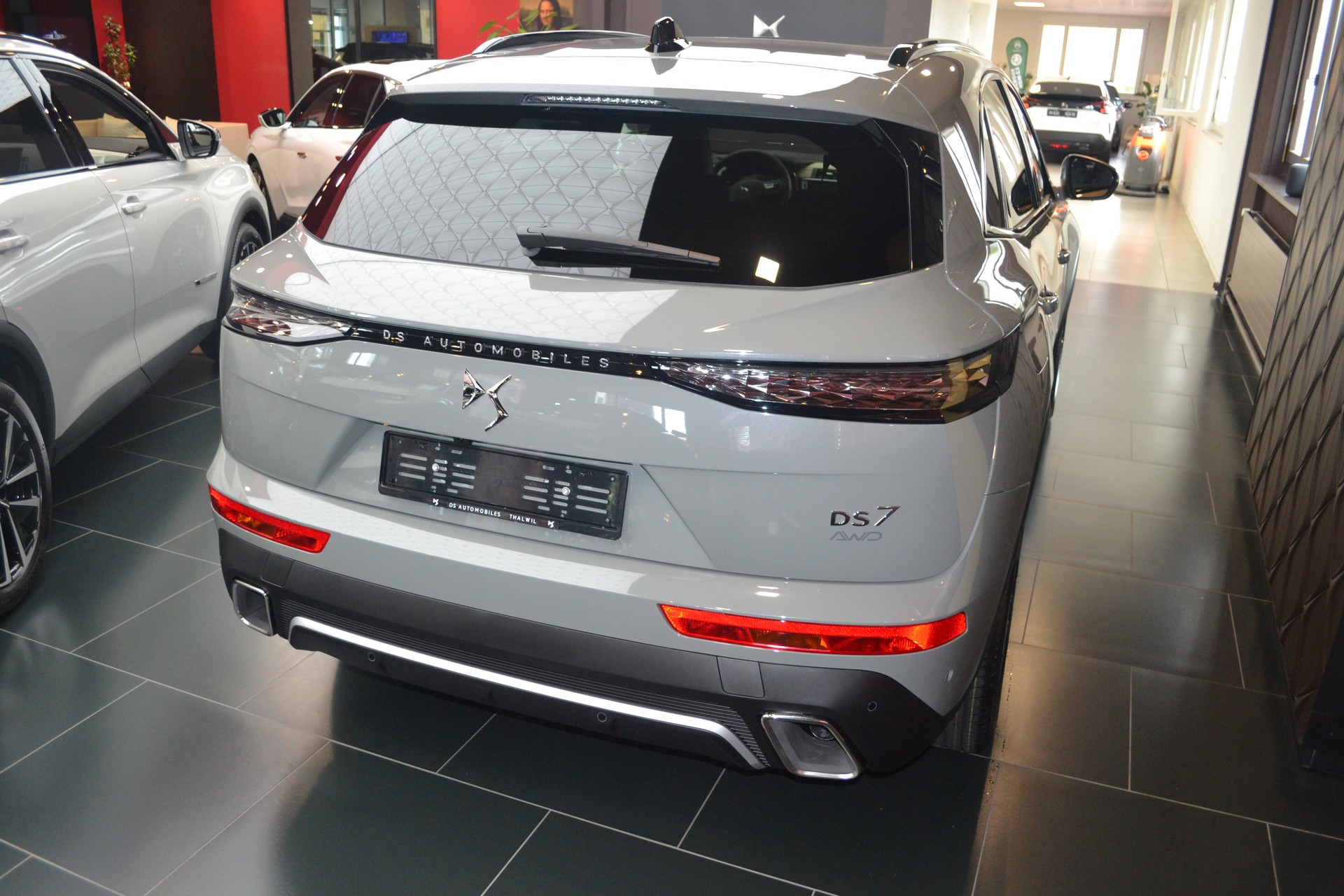 DS AUTOMOBILES DS 7 Crossback E-Tense 300 4x4 Jules Verne-image-3