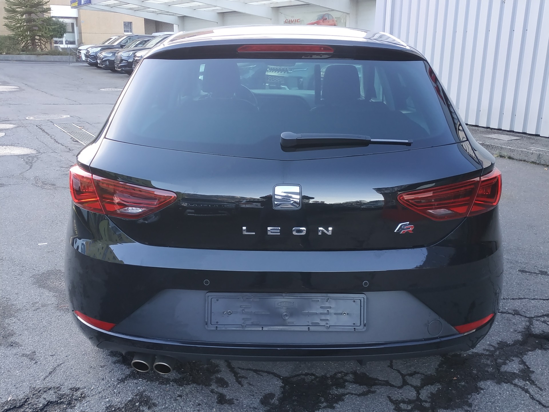 SEAT Leon 2.0 TSI SWISS FR DSG Automat-image-7