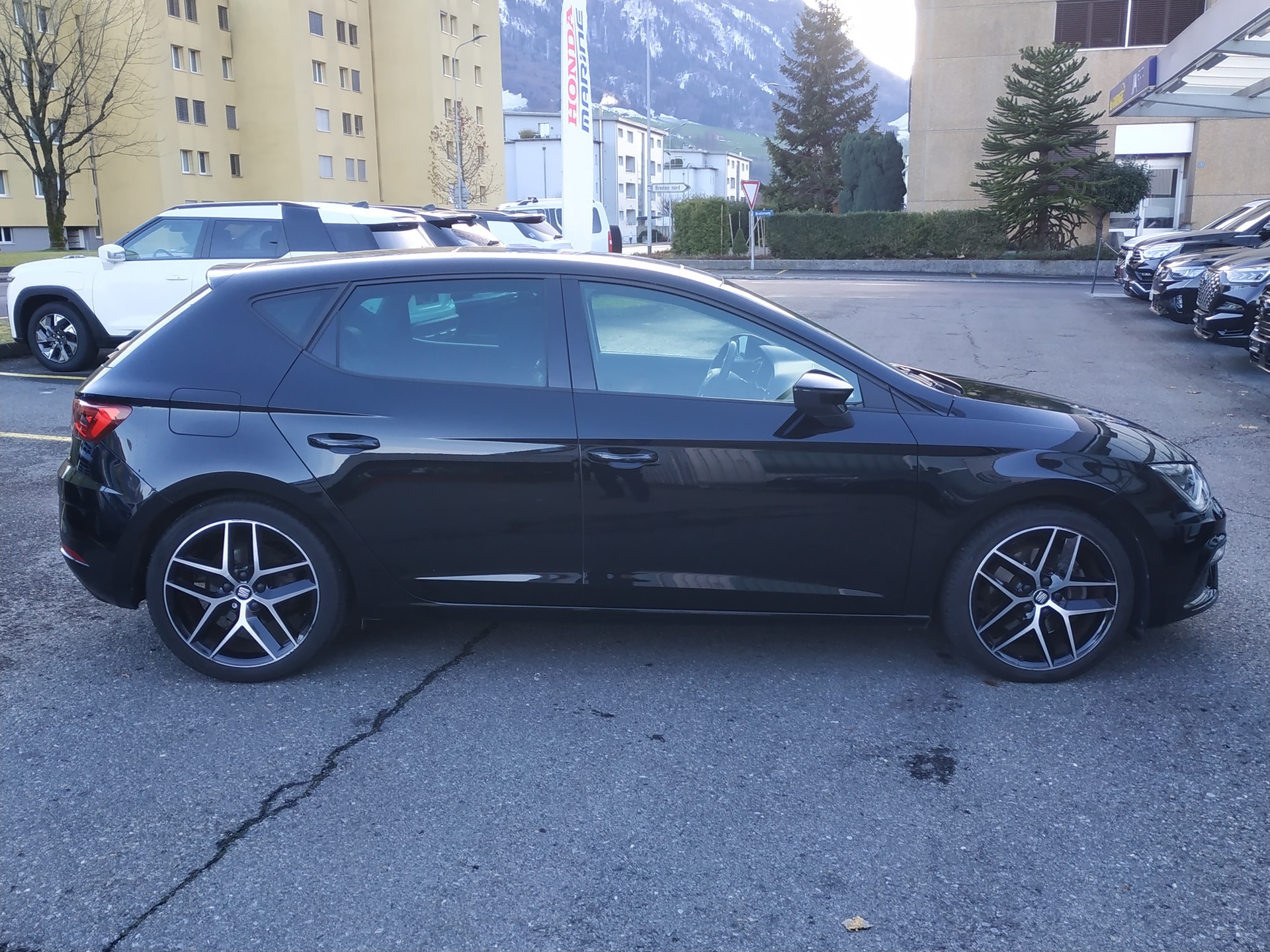 SEAT Leon 2.0 TSI SWISS FR DSG Automat-image-4