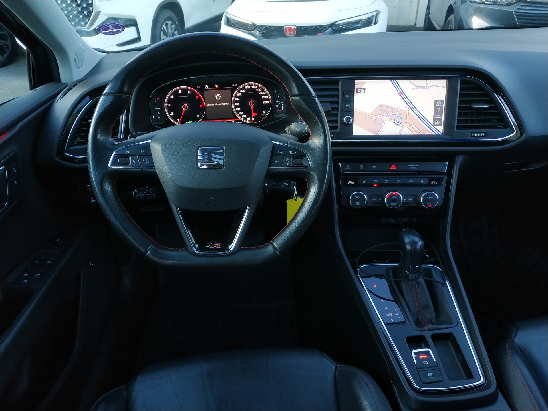 SEAT Leon 2.0 TSI SWISS FR DSG Automat-image-10