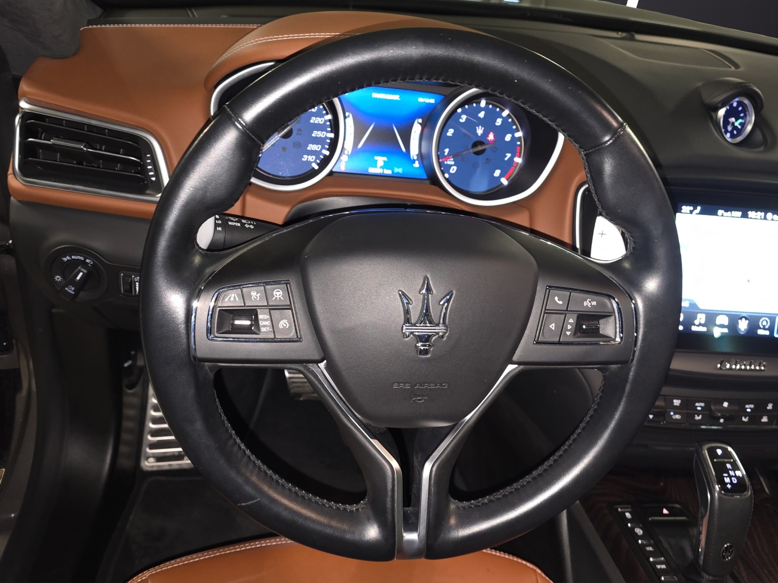 MASERATI Ghibli S Q4 3.0 GranLusso Automatica-image-10