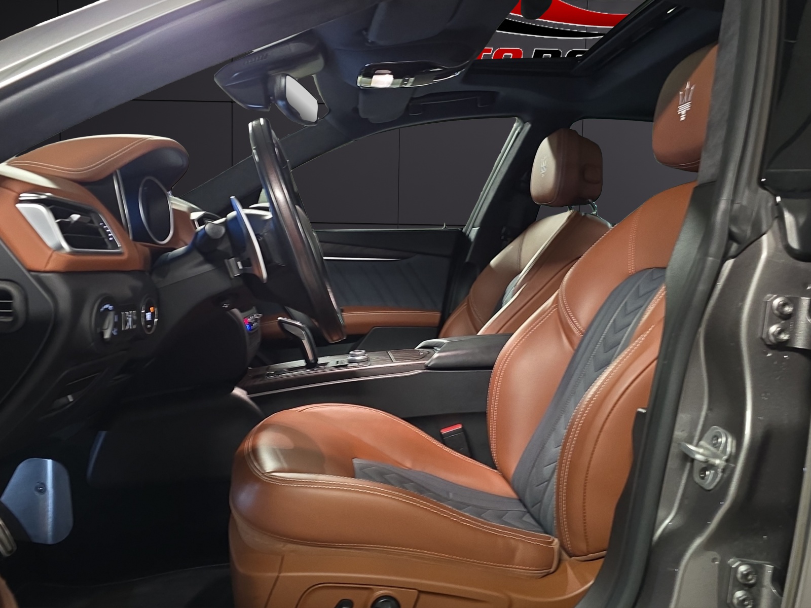 MASERATI Ghibli S Q4 3.0 GranLusso Automatica-image-8