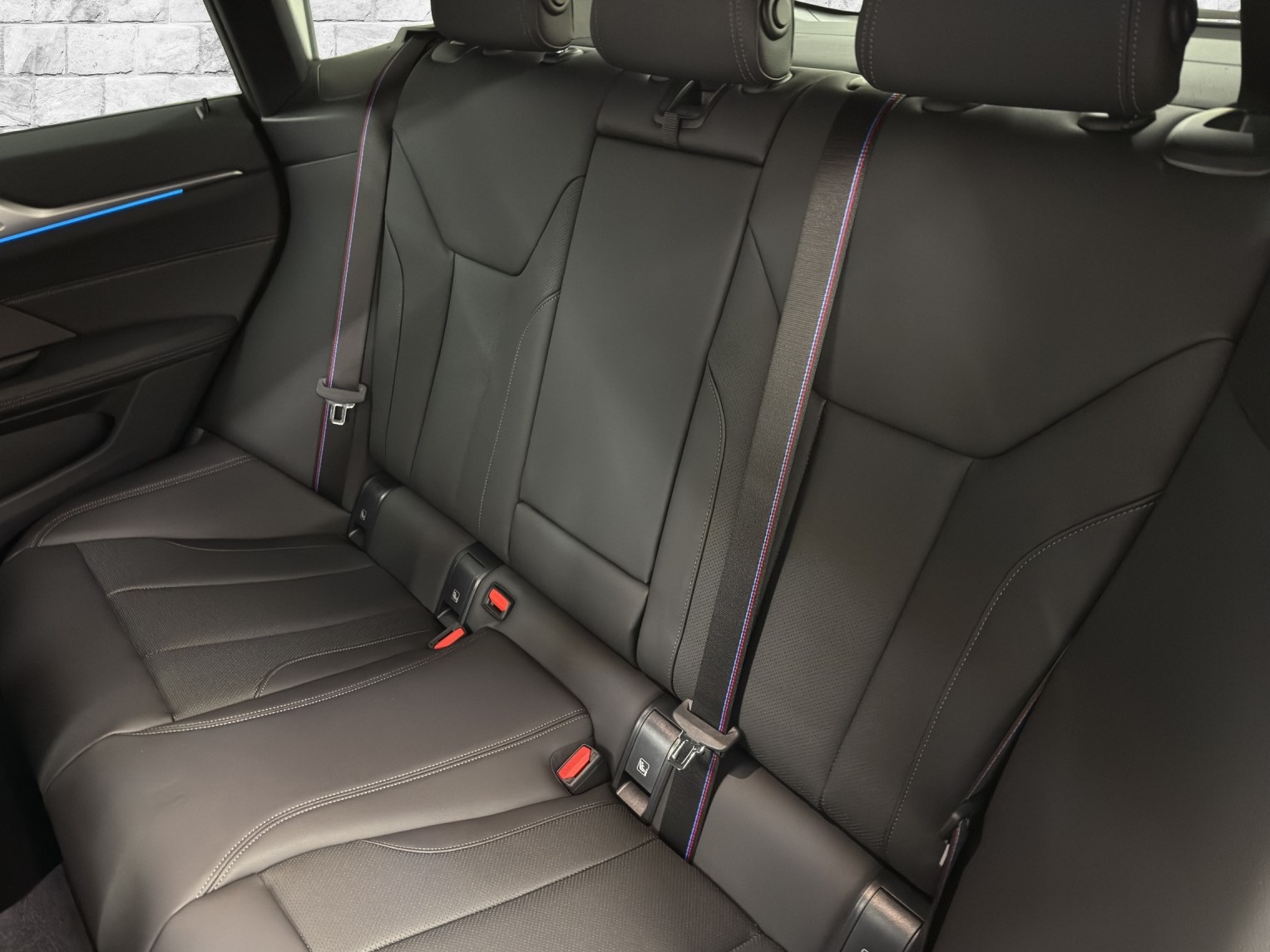 BMW i4 xDrive 40 Edition M Sport-image-15