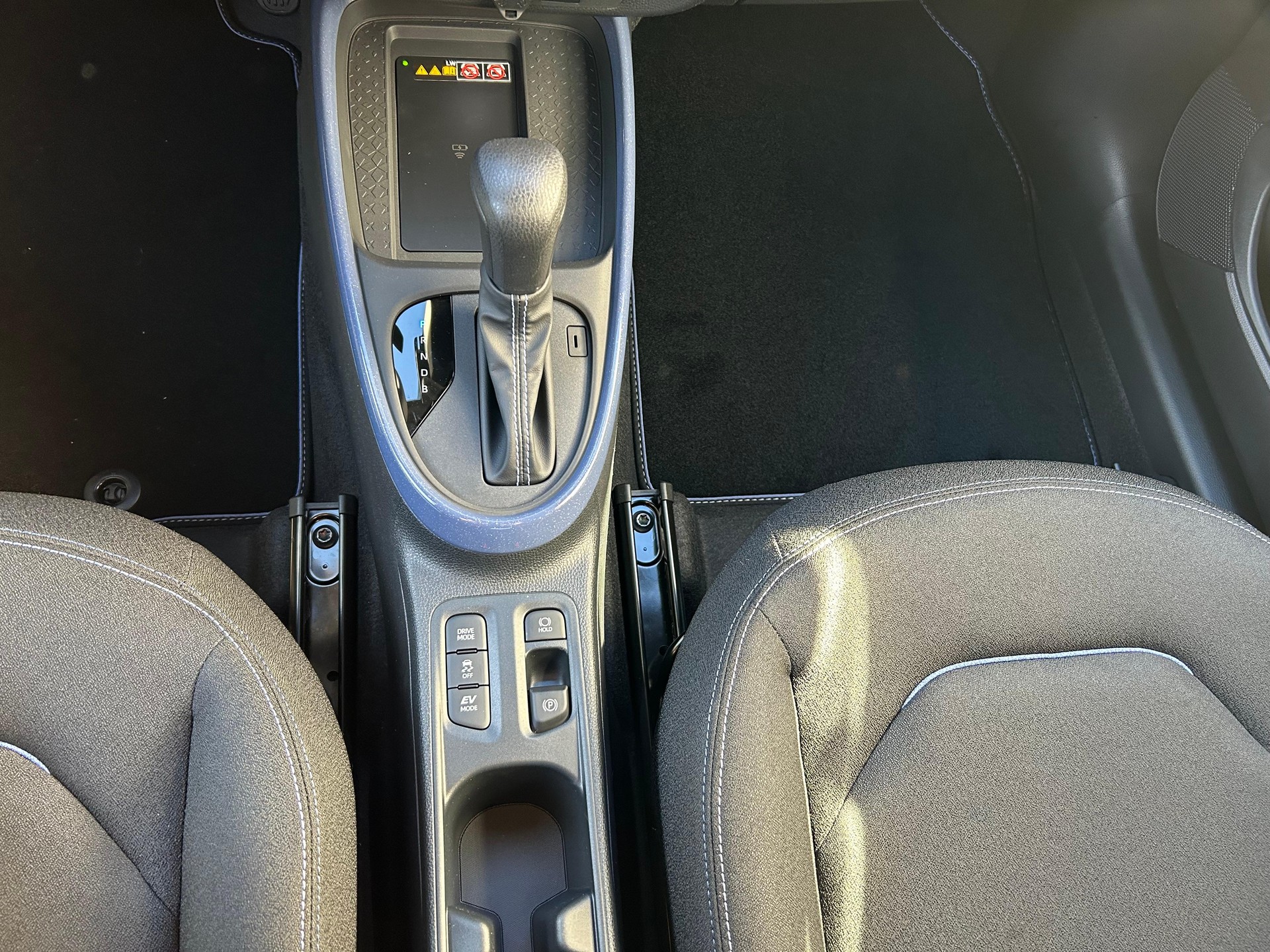 TOYOTA Aygo X 1.5 VVT-i HSD Trend-image-15