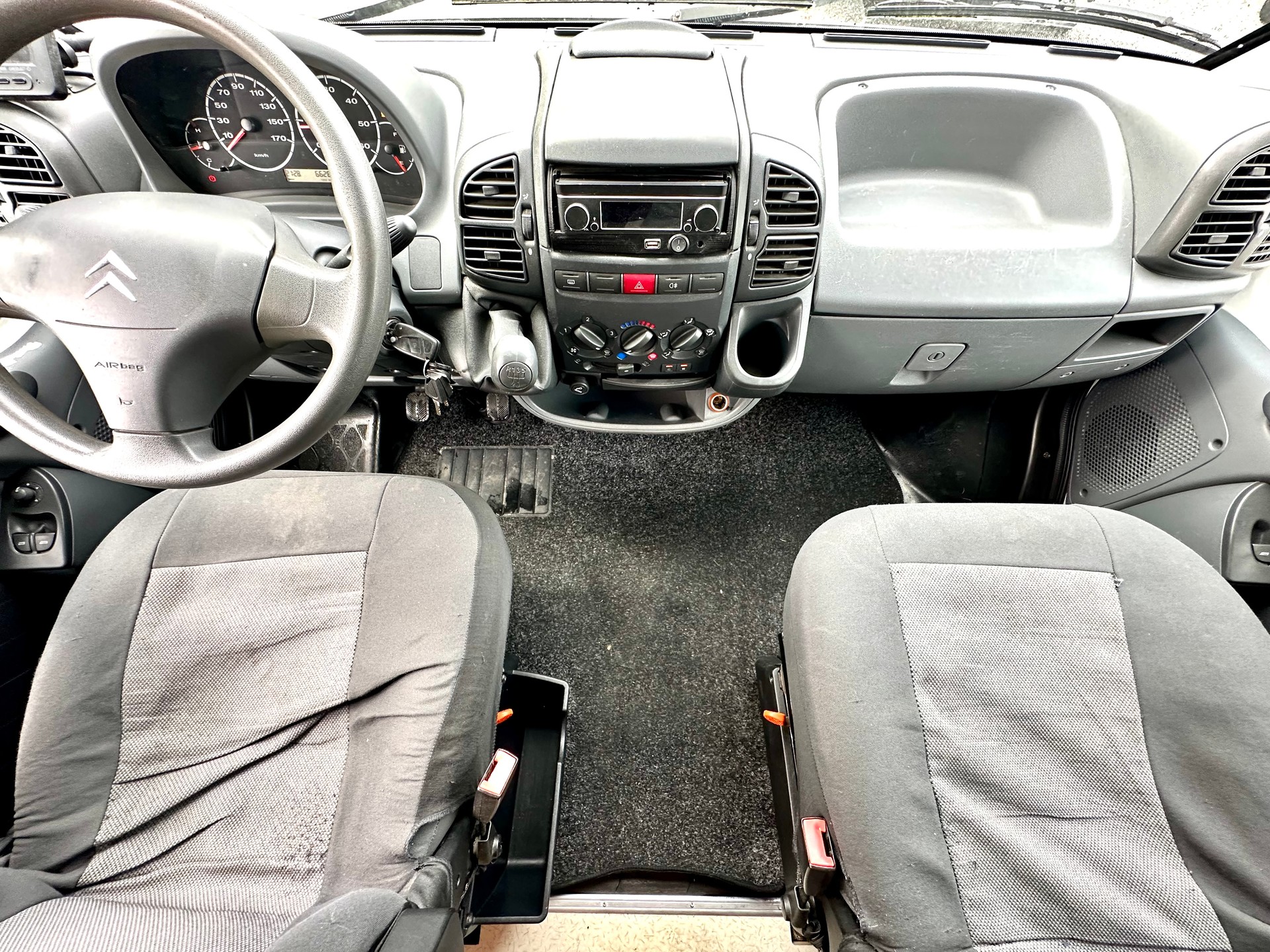 CITROEN 2.8JTD 130PS CHASSON ***Klima, TV**frisch ab MFK-image-16