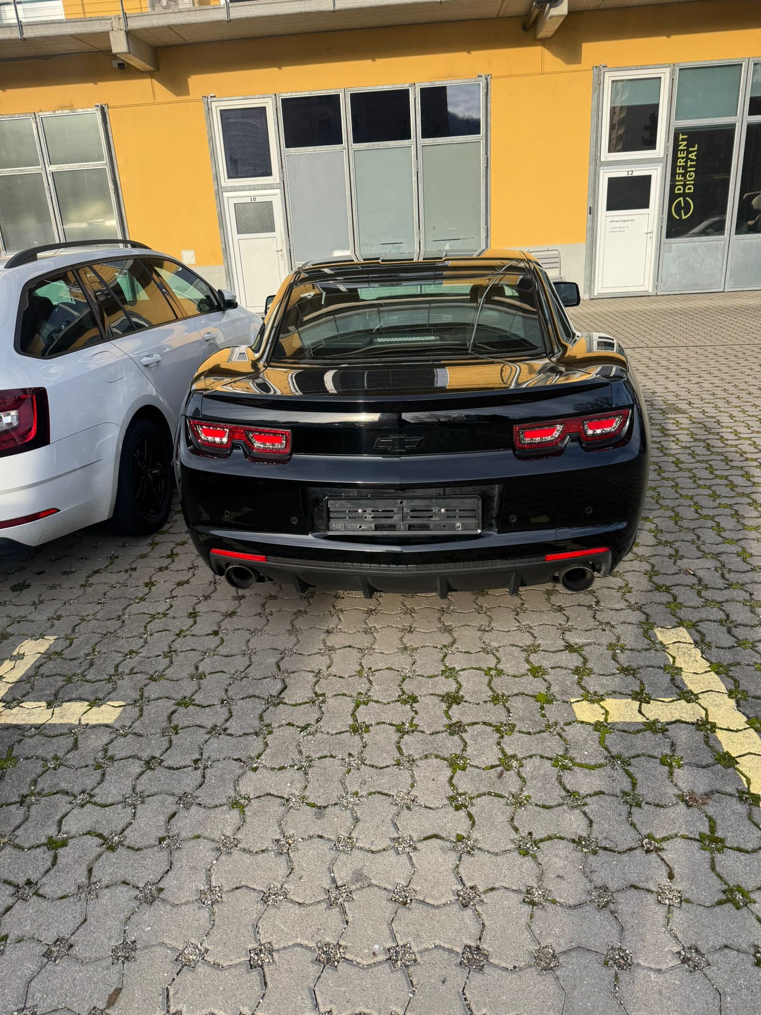 CHEVROLET Camaro 6.2 Coupé Automatic-image-3