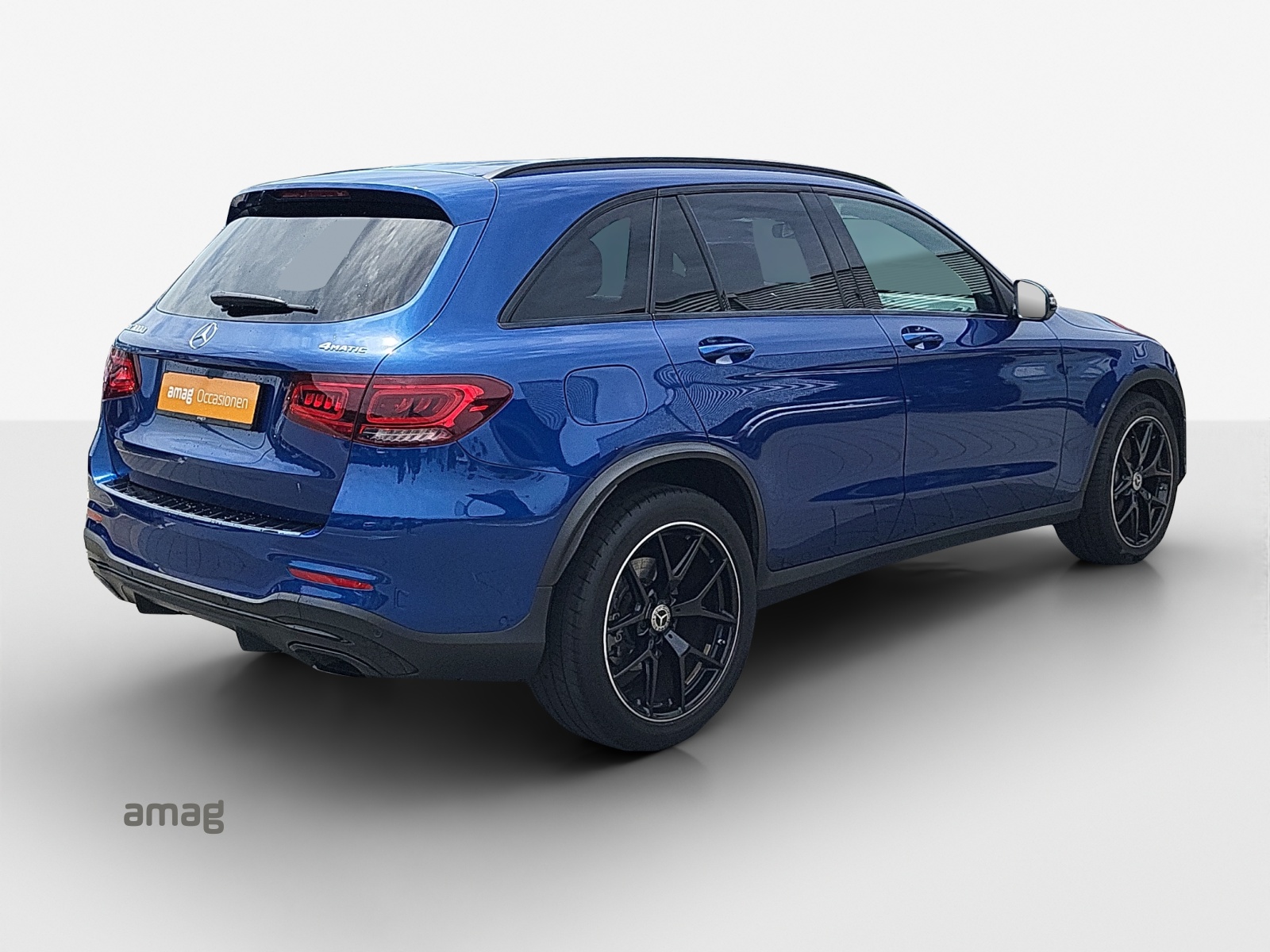 MERCEDES-BENZ GLC 300 d AMG Line 4Matic 9G-Tronic-image-4