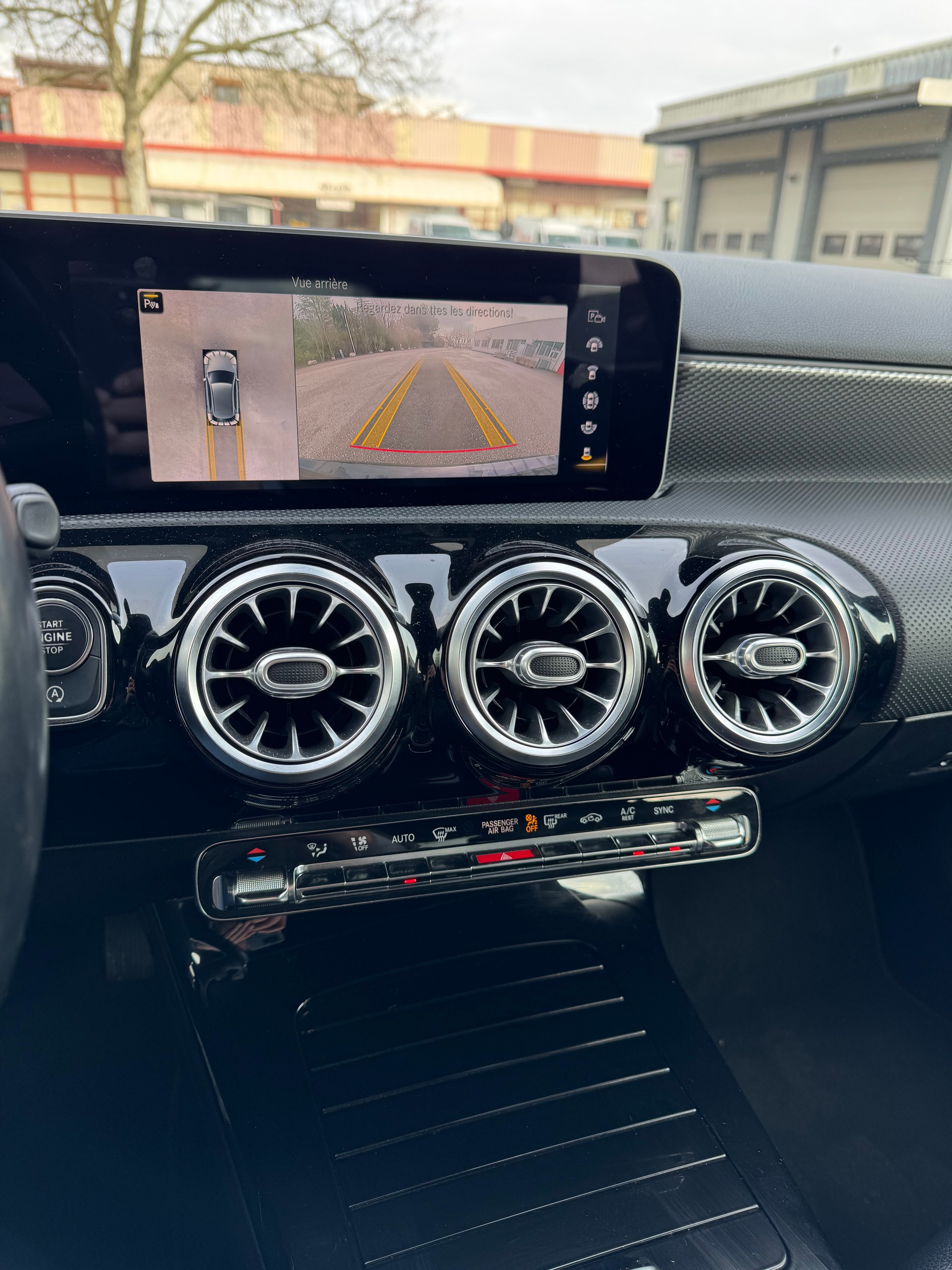 MERCEDES-BENZ A 180 d Style 7G-DCT-image-10