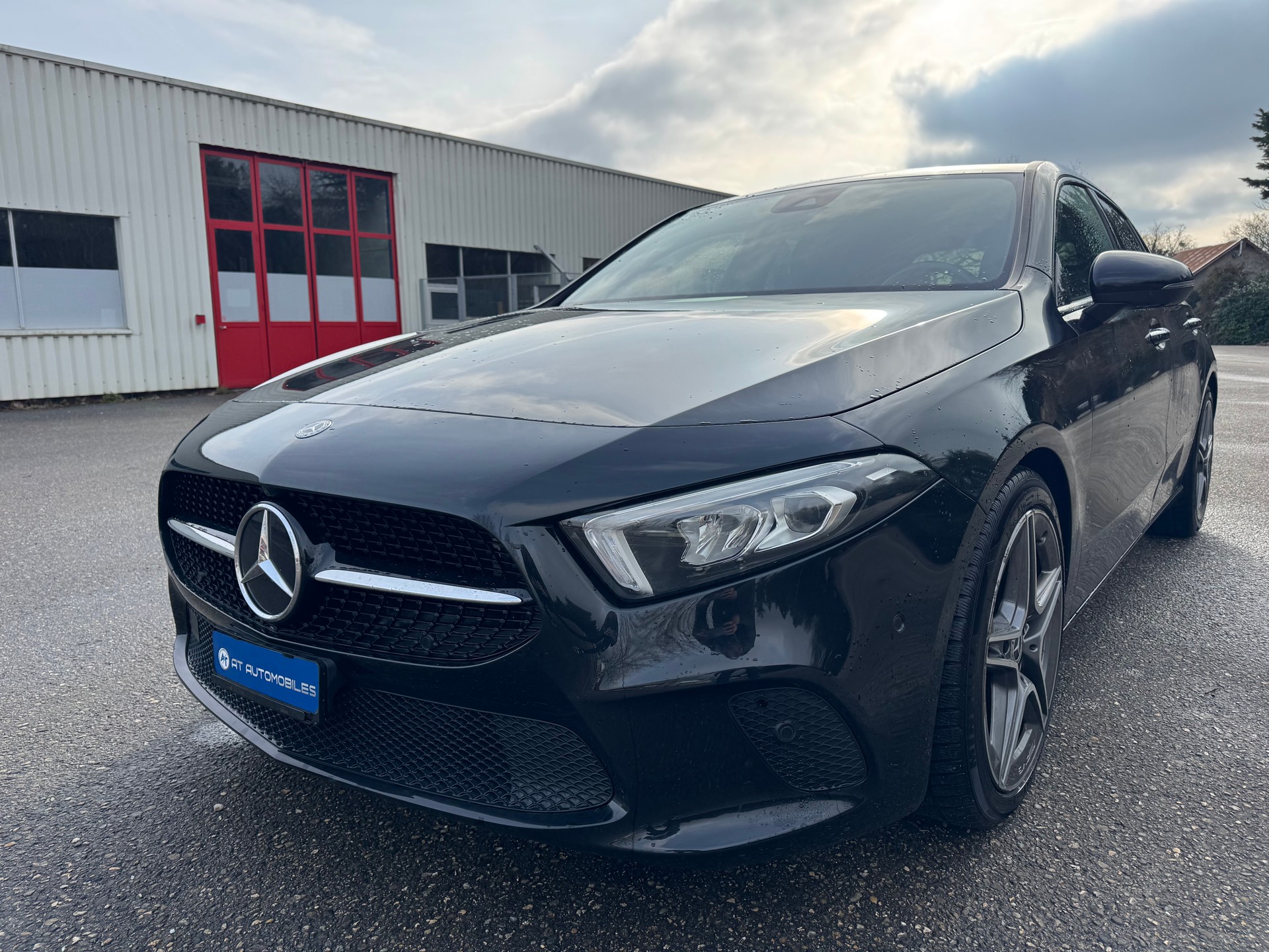 MERCEDES-BENZ A 180 d Style 7G-DCT-image-1