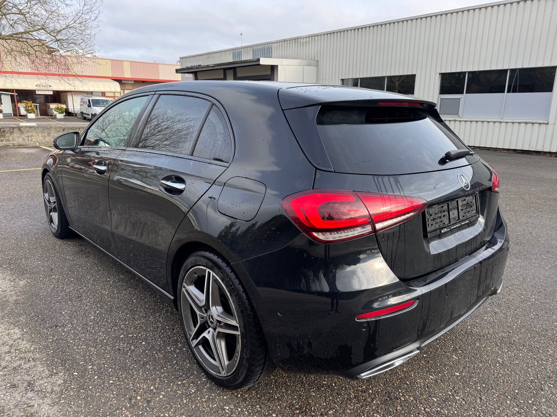 MERCEDES-BENZ A 180 d Style 7G-DCT-image-4