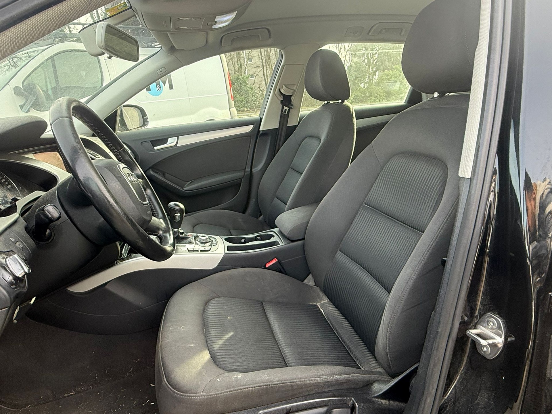 AUDI A4 Avant 2.0 TFSI multitronic-image-11