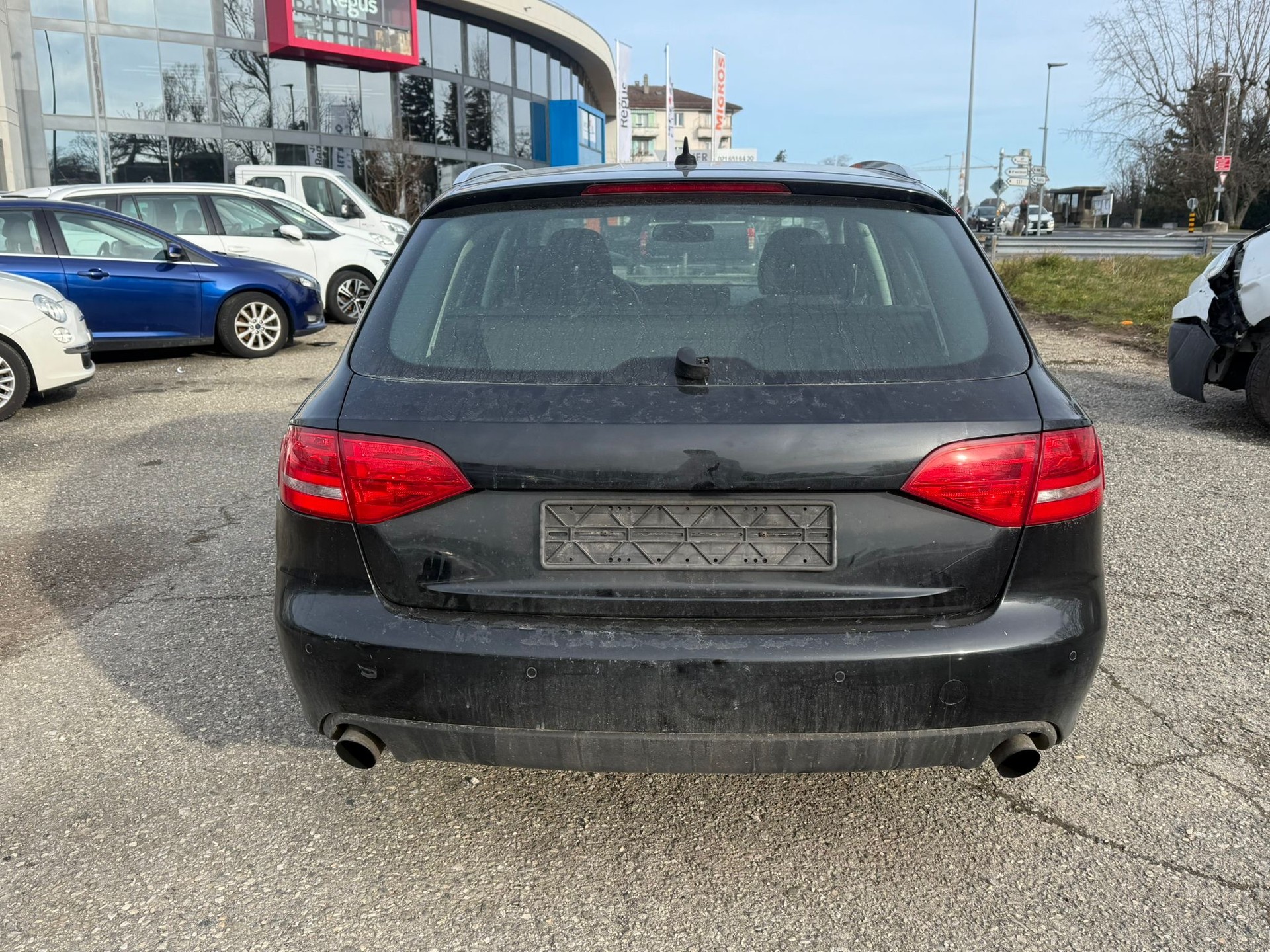 AUDI A4 Avant 2.0 TFSI multitronic-image-8