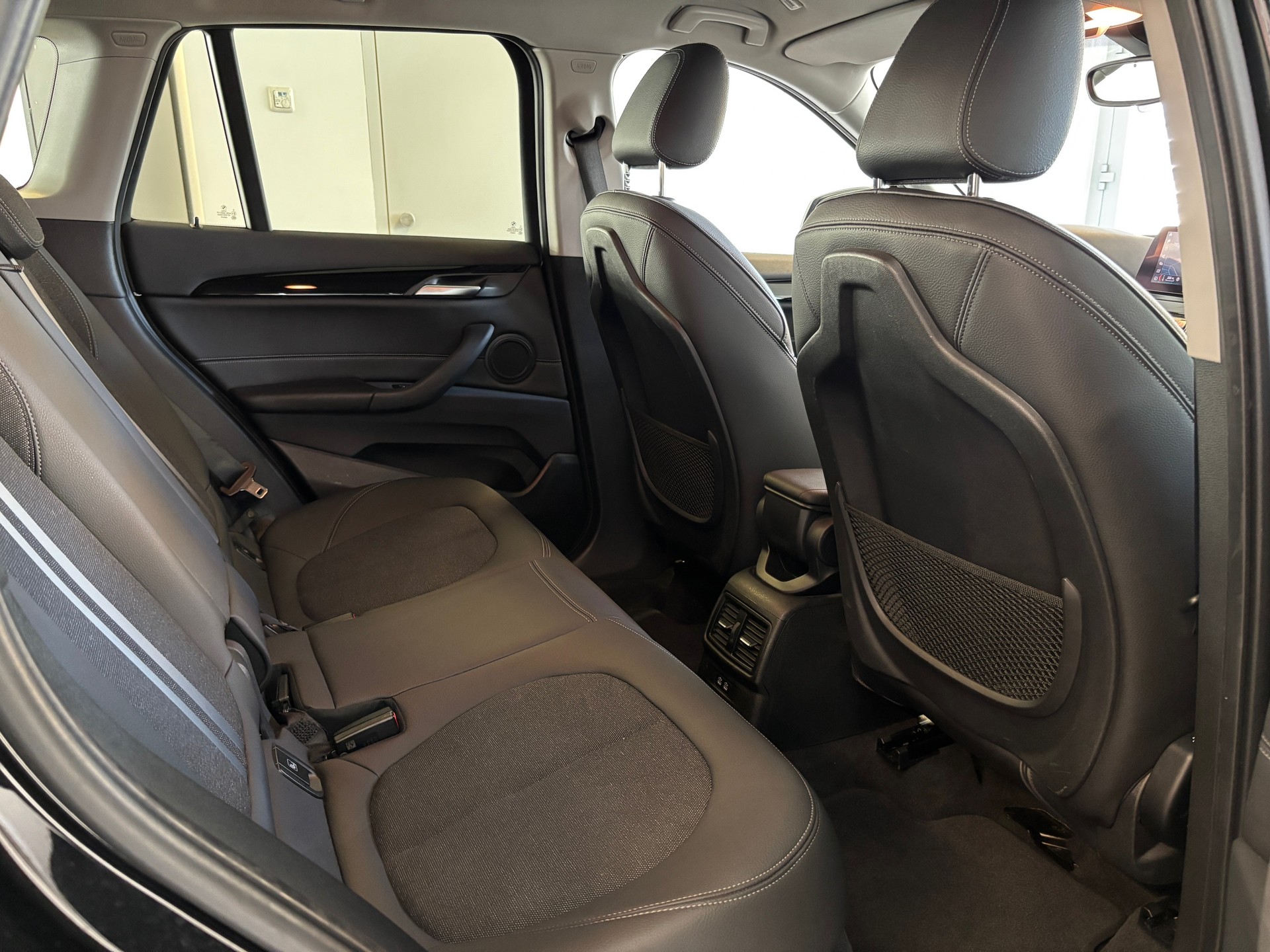 BMW X1 xDrive 25e Steptronic-image-10