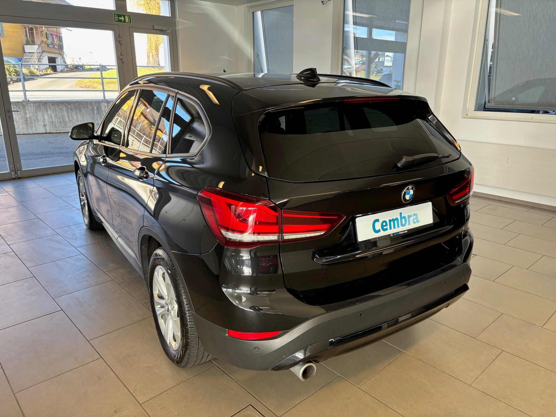 BMW X1 xDrive 25e Steptronic-image-3